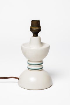 lampe de table en céramique blanc et vert 20e siècle design att. à Capron 1950