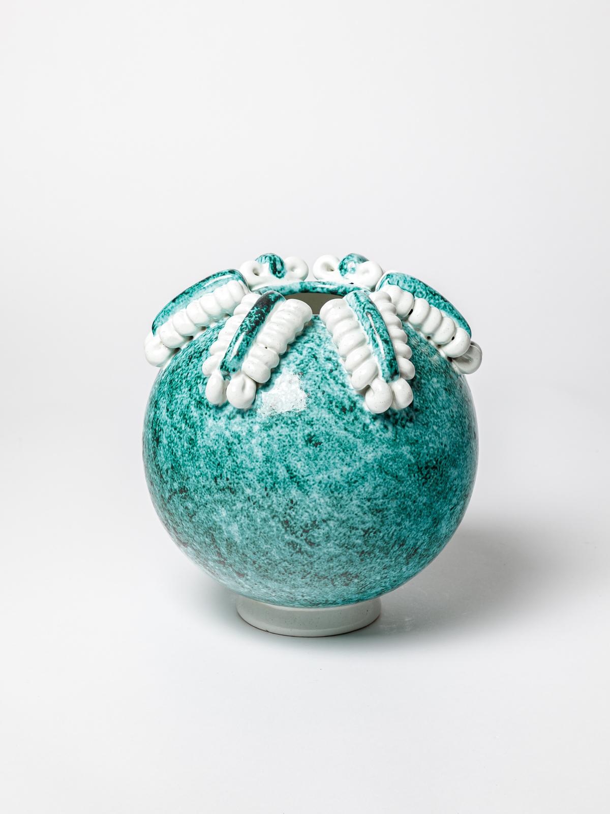 Francese vaso in ceramica di Gustave Asch 1940, design art déco del XX secolo, bianco e verde in vendita