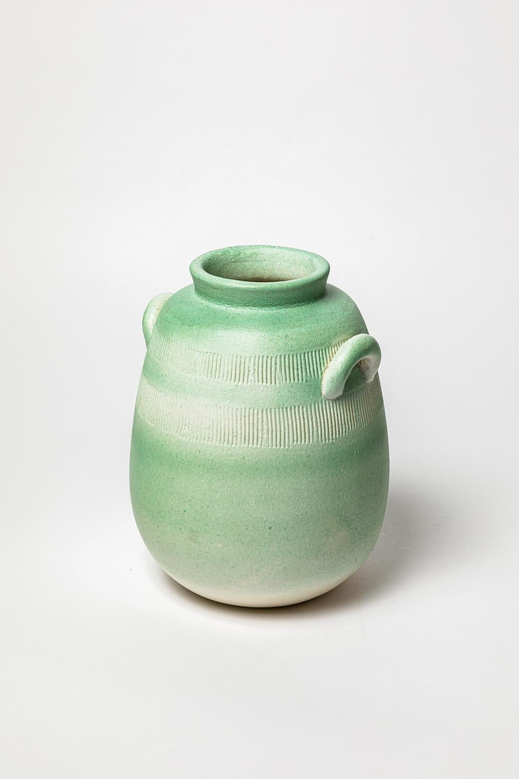 Vase en céramique blanc et vert art déco design 20TH CENTURY DESIGN signé 1940 Excellent état - En vente à Neuilly-en- sancerre, FR