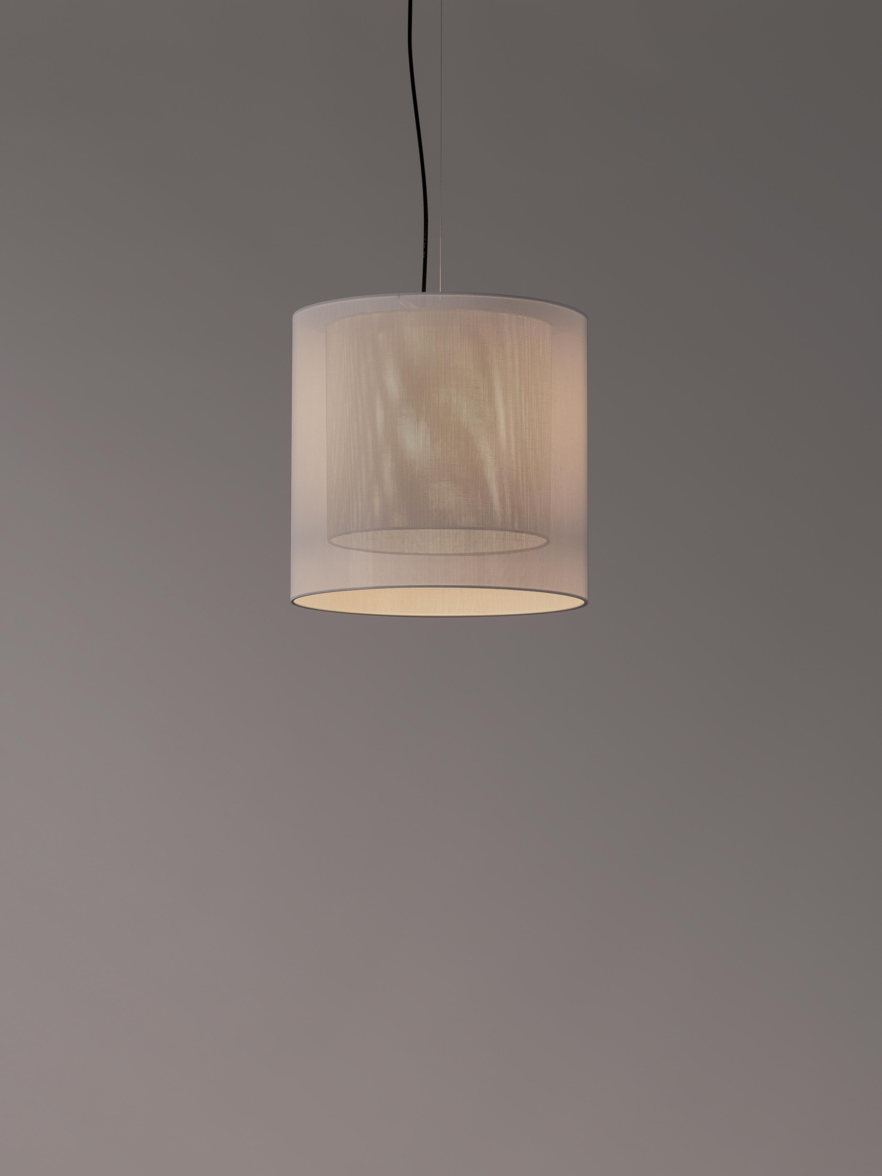 White and grey moaré MS pendant lamp by Antoni Arola
Dimensions: D 46 x H 45 cm
Materials: Metal, polyester.
Available in other colors and sizes.

Moaré’s multiple combinations of formats and colours make it highly versatile. The series takes