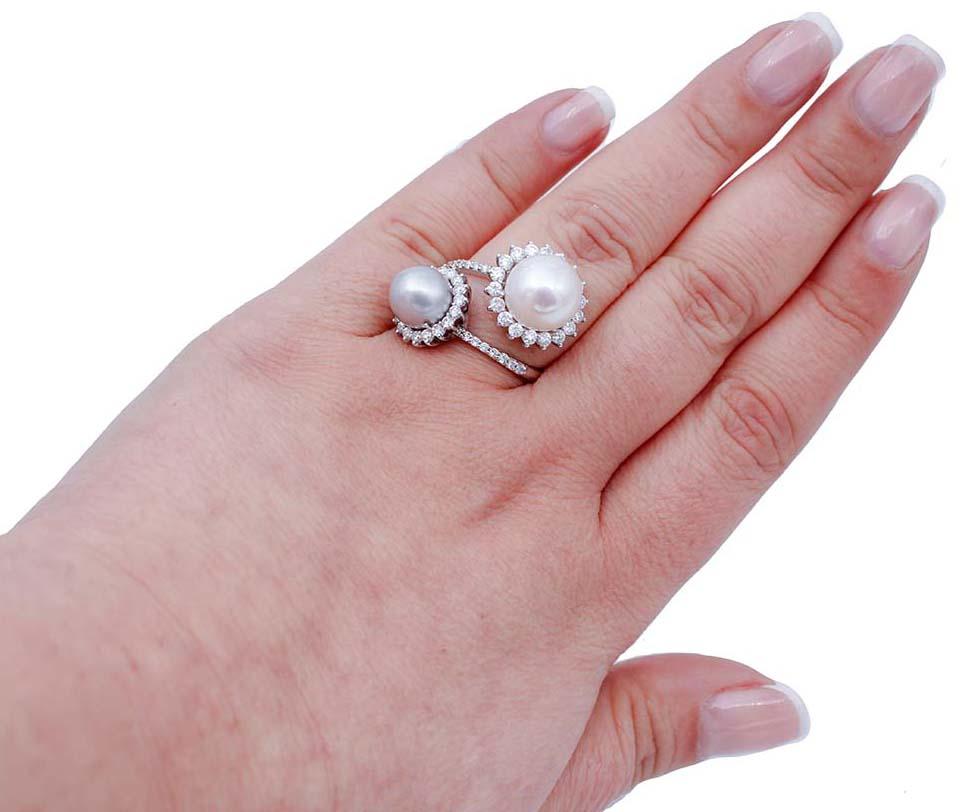 Women's White and Grey Pearls, Diamonds, 18 Karat White Gold Ring For Sale
