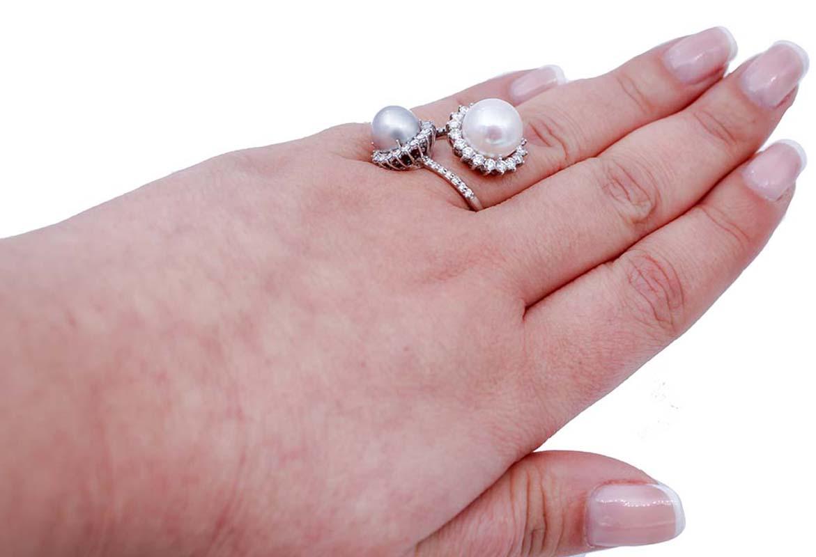 White and Grey Pearls, Diamonds, 18 Karat White Gold Ring For Sale 1