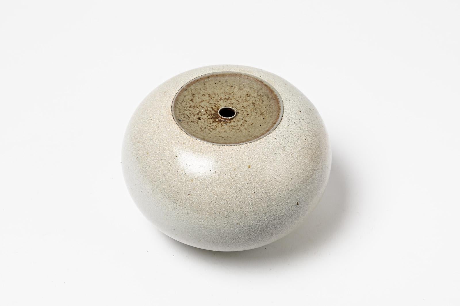 Mid-Century Modern White and Grey Stoneware Ceramic Decorative Vase by Claude Champy, circa 1980 For Sale