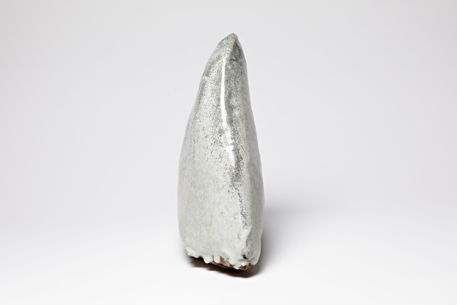 White and Grey Stoneware Ceramic Sculpture by Bernard Dejonghe Contemporary Art In Excellent Condition For Sale In Neuilly-en- sancerre, FR