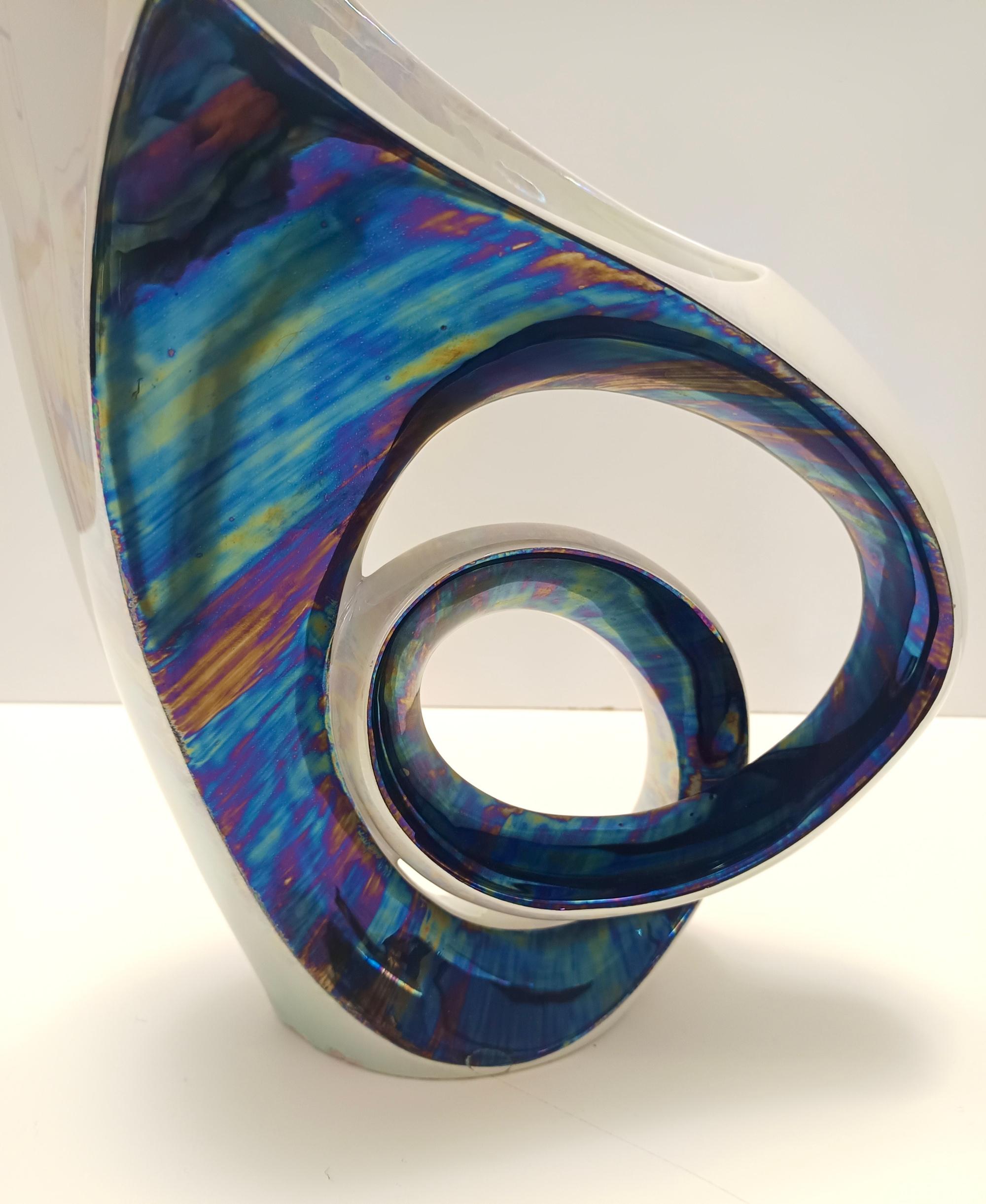 Vaso in ceramica bianca e iridescente / Centrotavola decorativo di Lusso, Italia in vendita 4