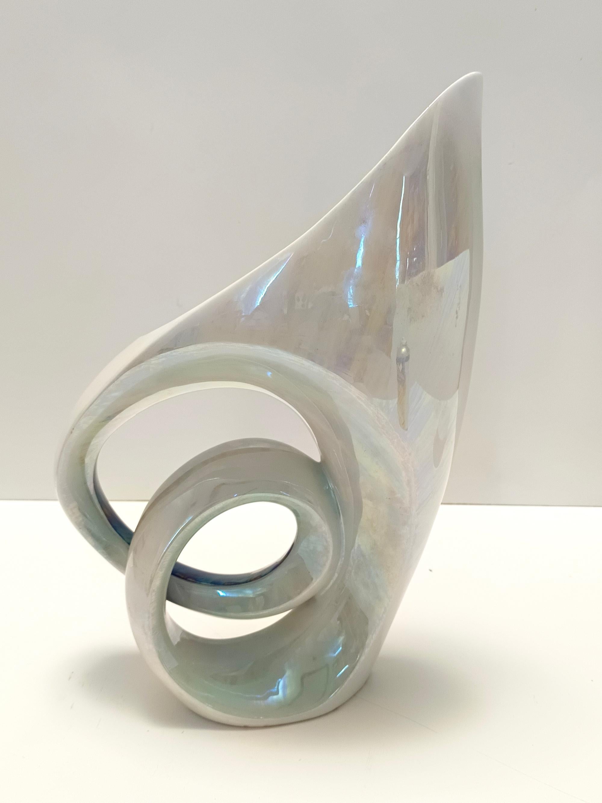 Vaso in ceramica bianca e iridescente / Centrotavola decorativo di Lusso, Italia in vendita 1