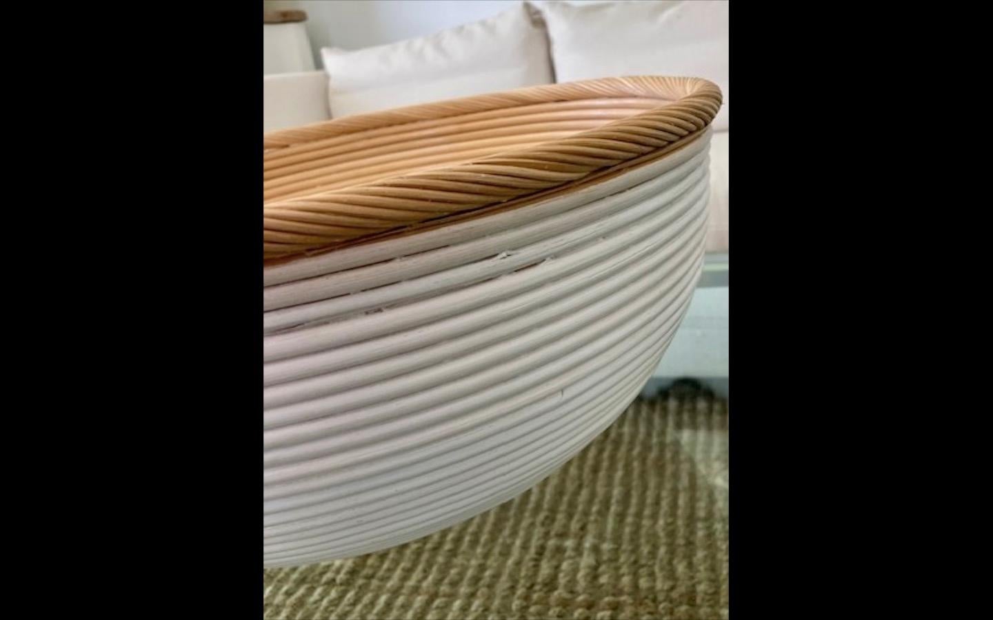 White and Natural Rattan Center Piece For Sale 1