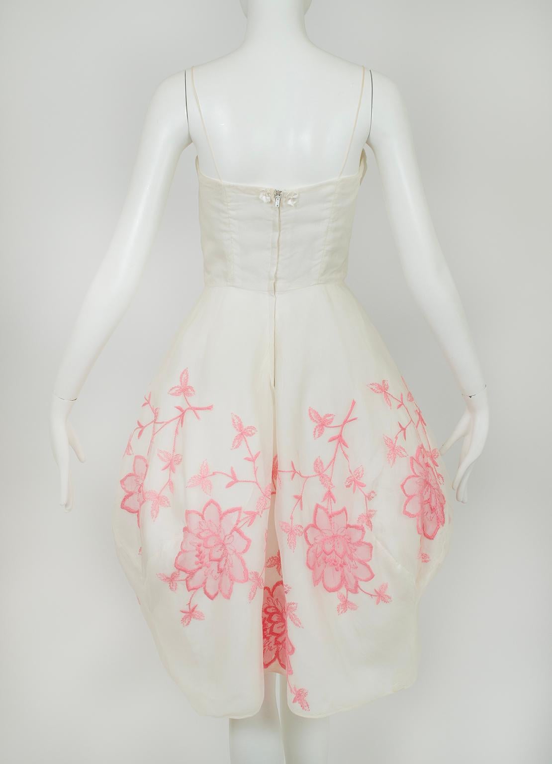 Women's White and Pink Embroidered Bubble Hem Party Dress w Petal Bust – S, 1950s For Sale
