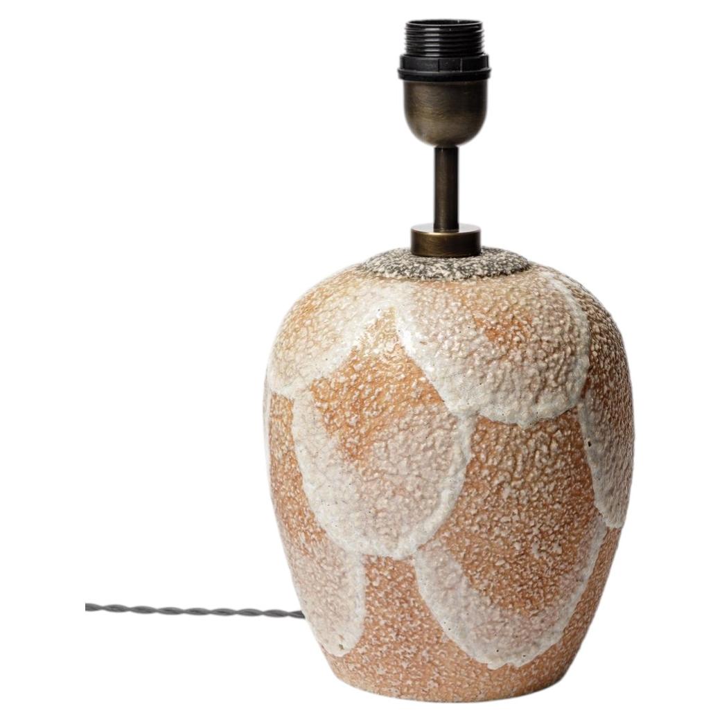 White and pink glazed ceramic table lamp, circa 1930-1940. For Sale