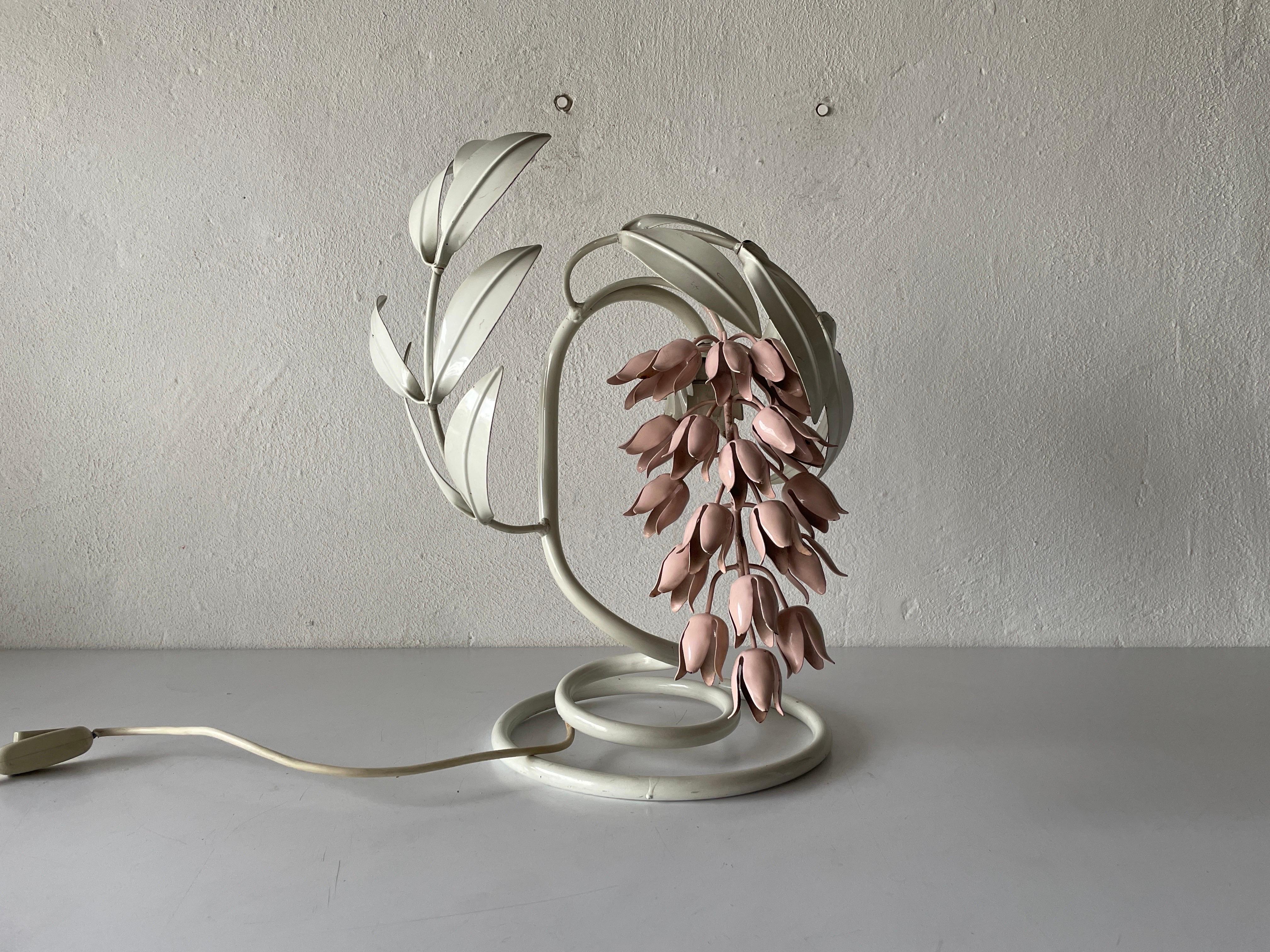 Post-Modern White and Pink Tulip Design Table Lamp, 1960s, Italy For Sale