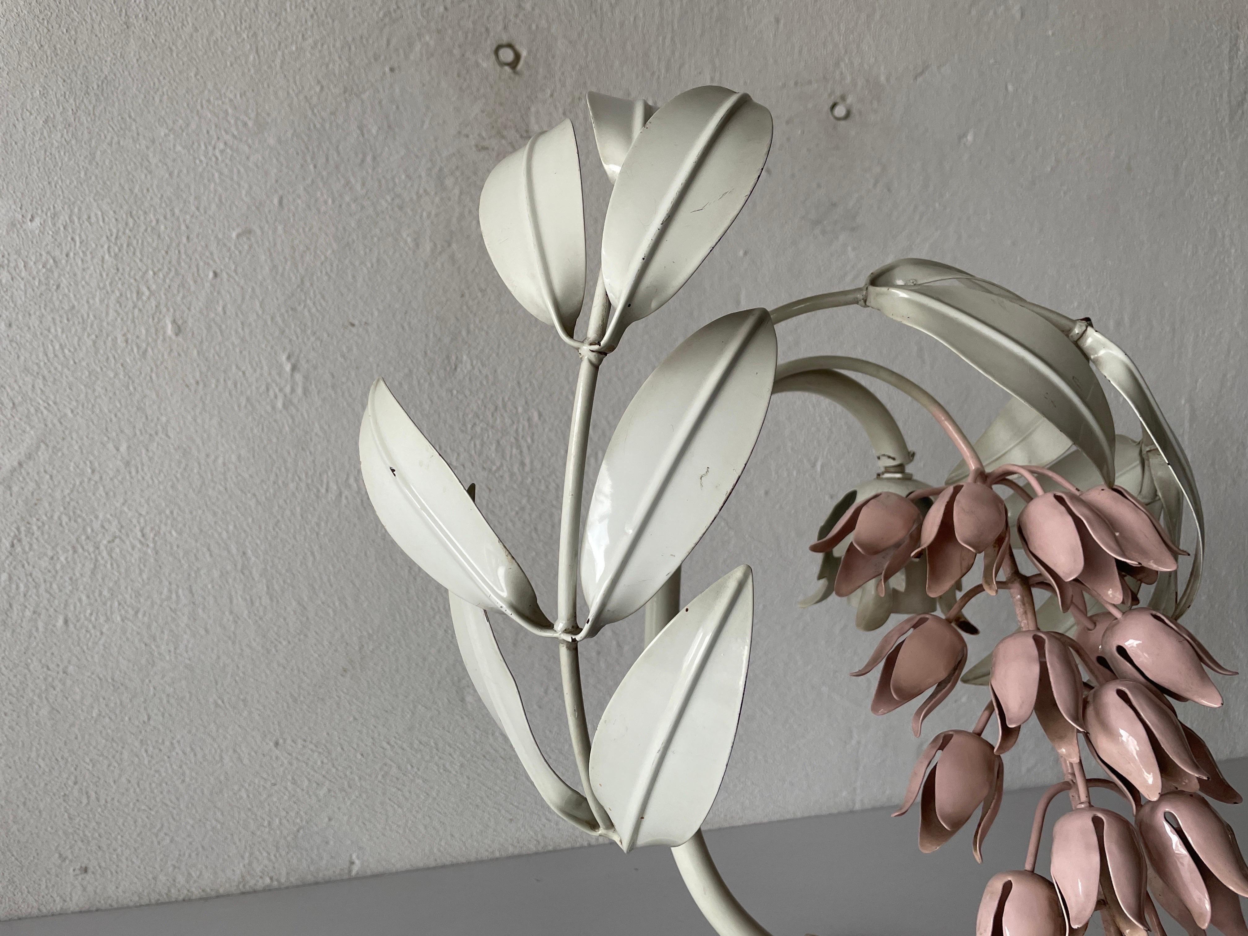 Italian White and Pink Tulip Design Table Lamp, 1960s, Italy For Sale