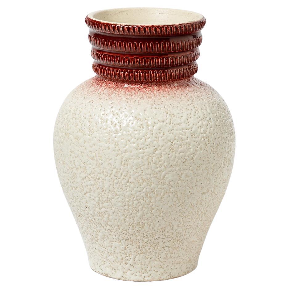 Vase en céramique design blanc et rouge du 20ème siècle dans le style de Pol Chambost, 1950