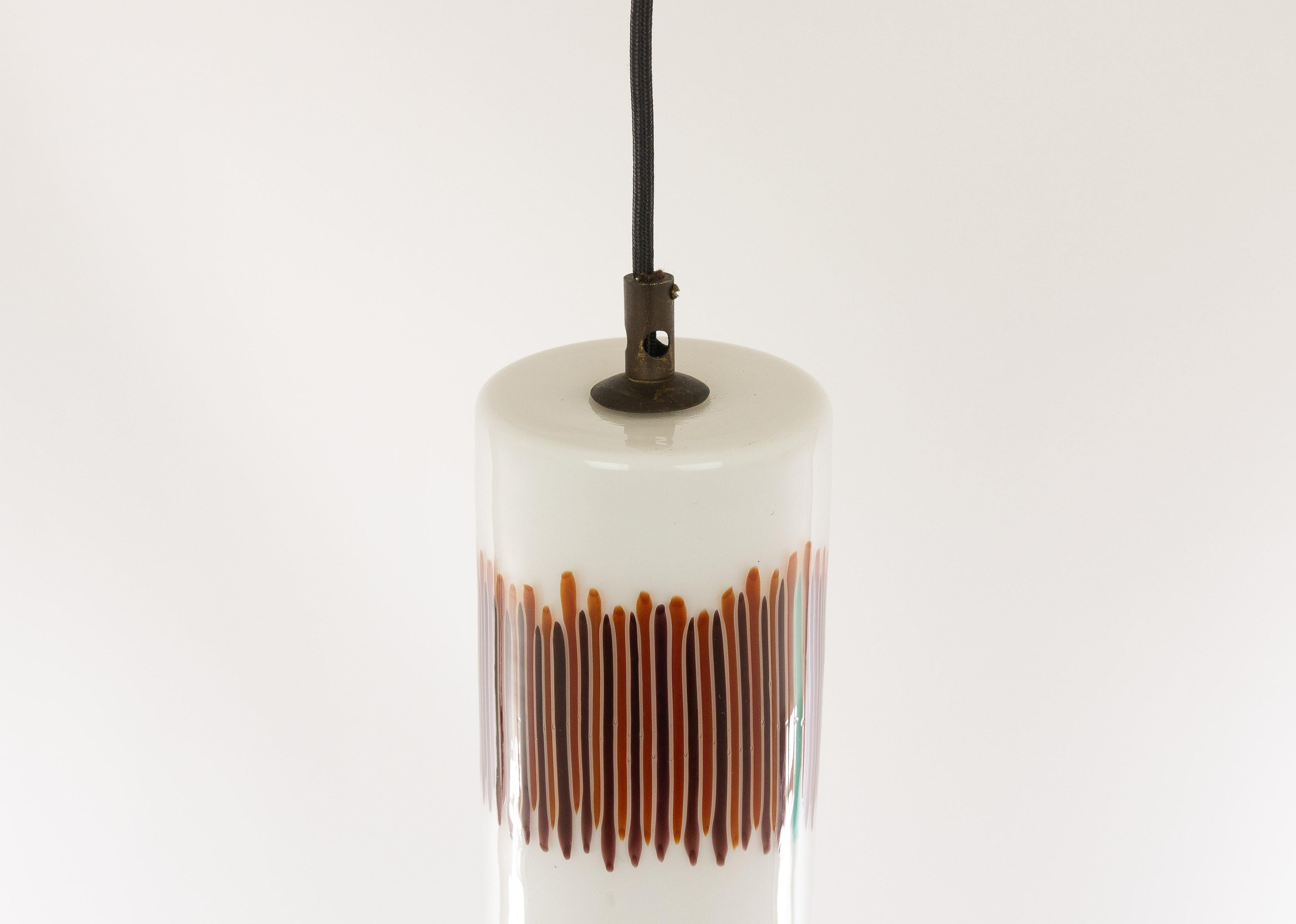 White and Red Glass Pendant by Massimo Vignelli for Venini, 1950s In Good Condition For Sale In Rotterdam, NL