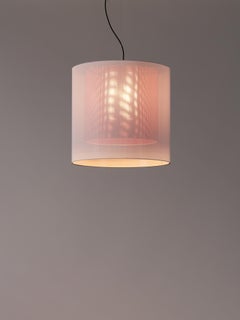 Lampe pendante Moaré LM blanche et rouge d'Antoni Arola