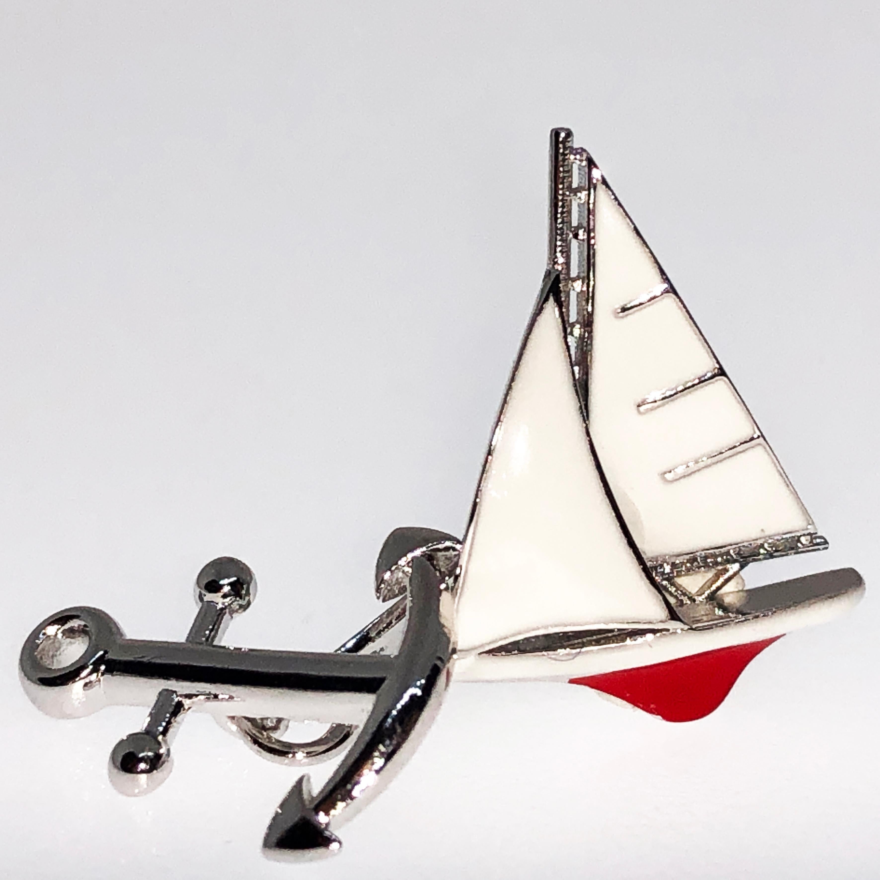 Berca Manschettenknöpfe in Form eines Segelboots in Weiß und Rot aus Sterlingsilber mit kleinem Anker für Damen oder Herren im Angebot