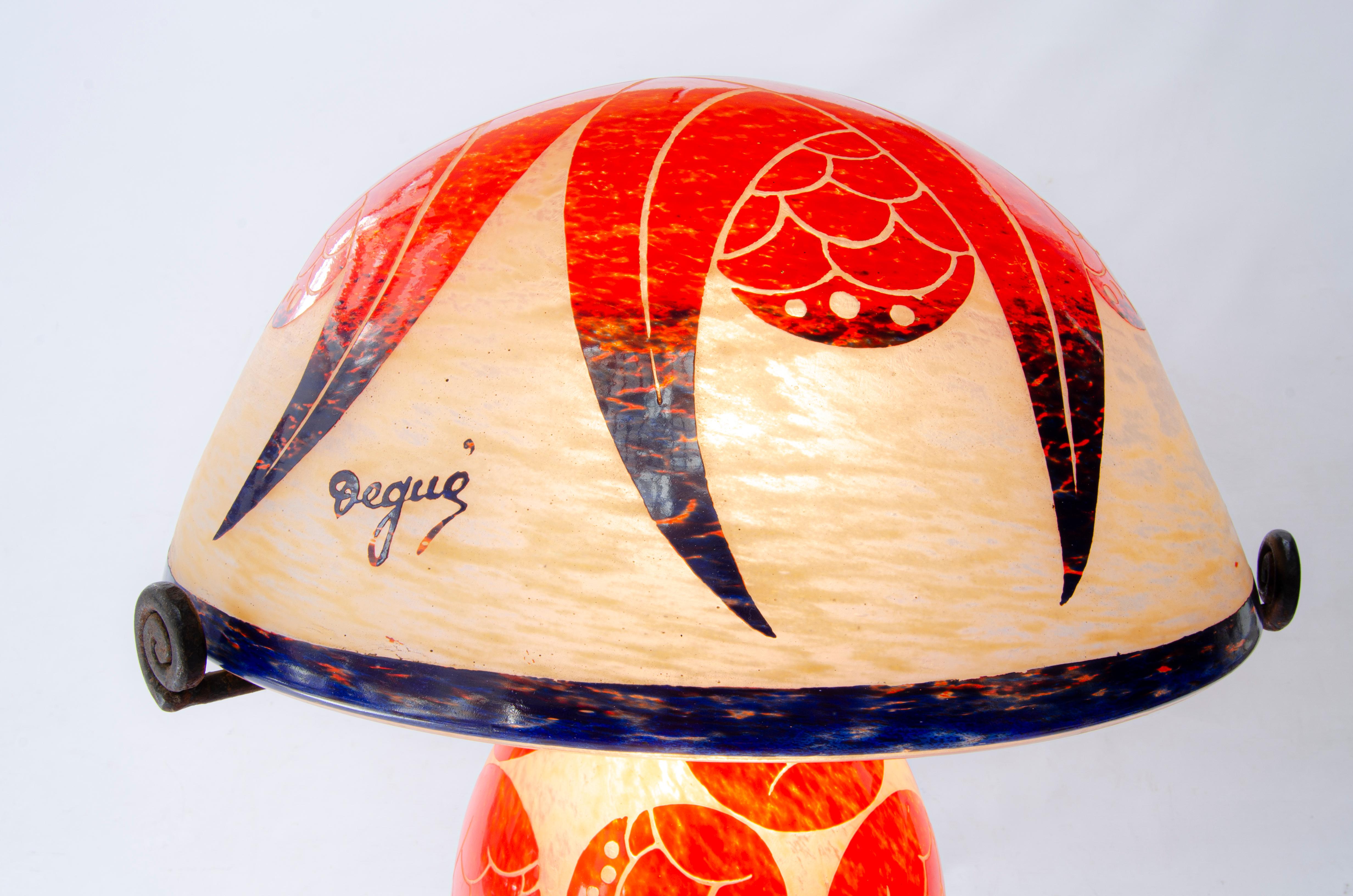 White and red table lamp by Degue im Angebot 1