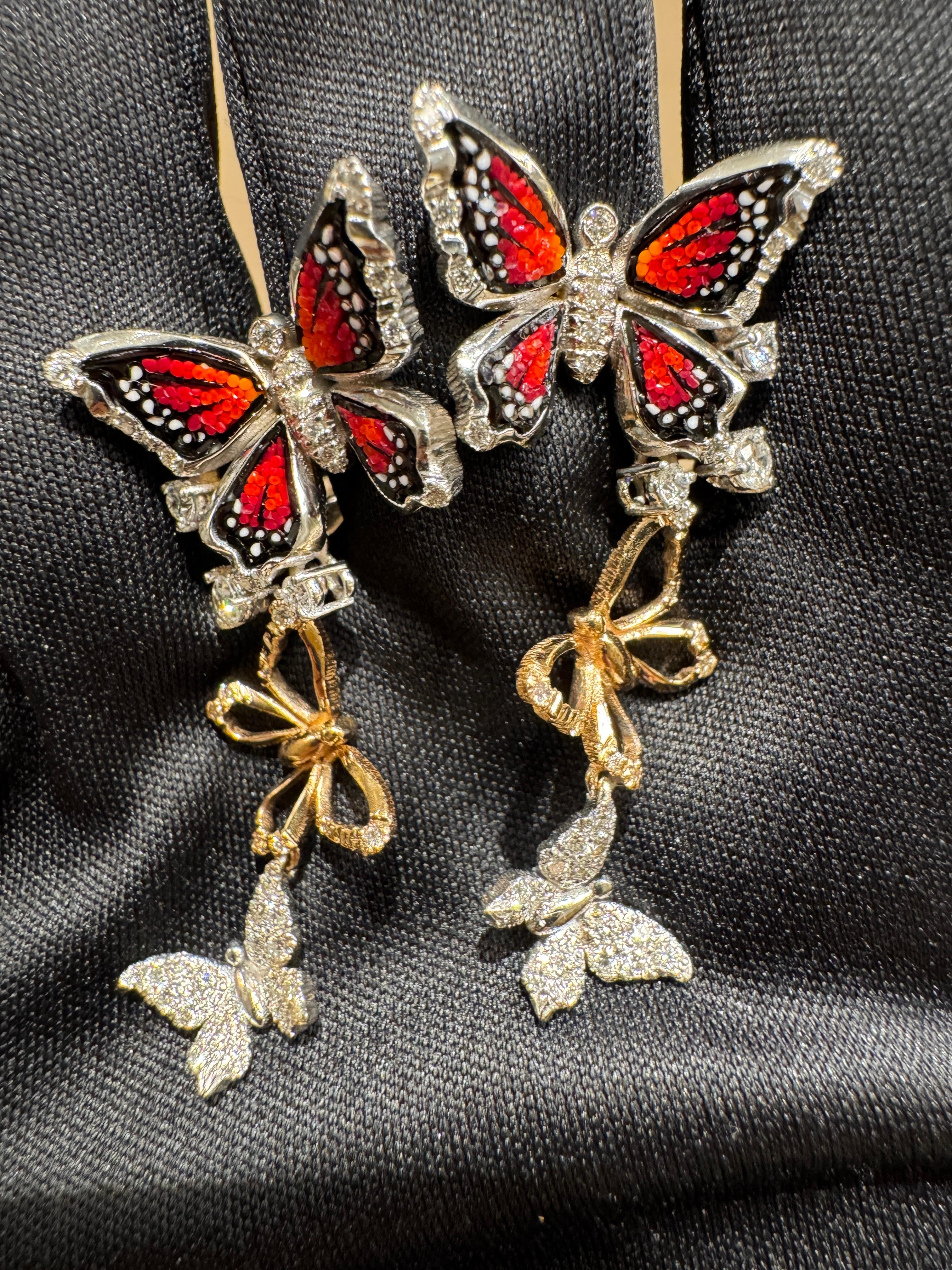 White and Rose Gold Butterfly Earrings with White Diamonds and Micromosaic (Moderne) im Angebot