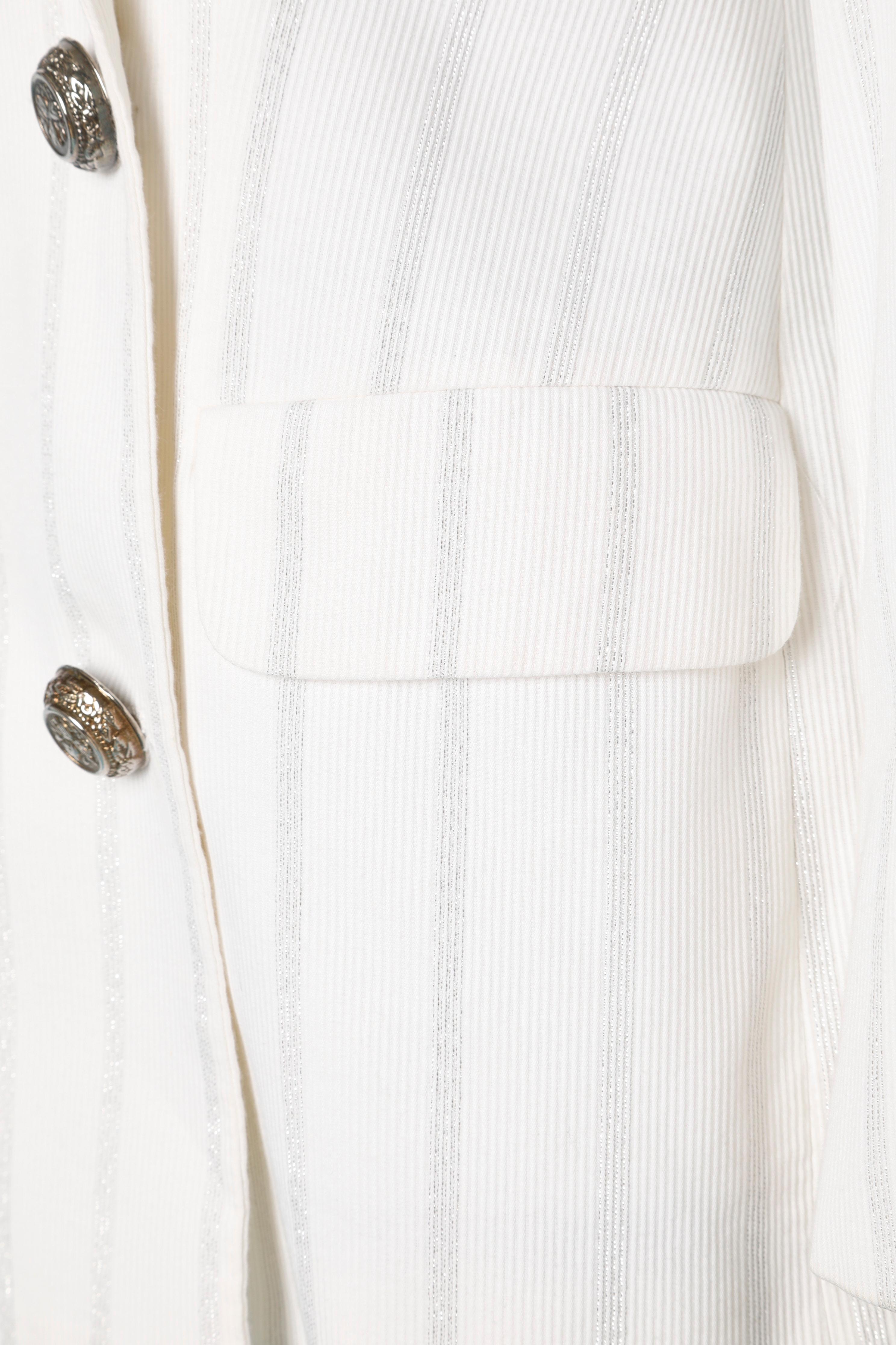 Veste à double boutonnage en lurex blanc et argenté Versus de Gianni Versace  Excellent état - En vente à Saint-Ouen-Sur-Seine, FR