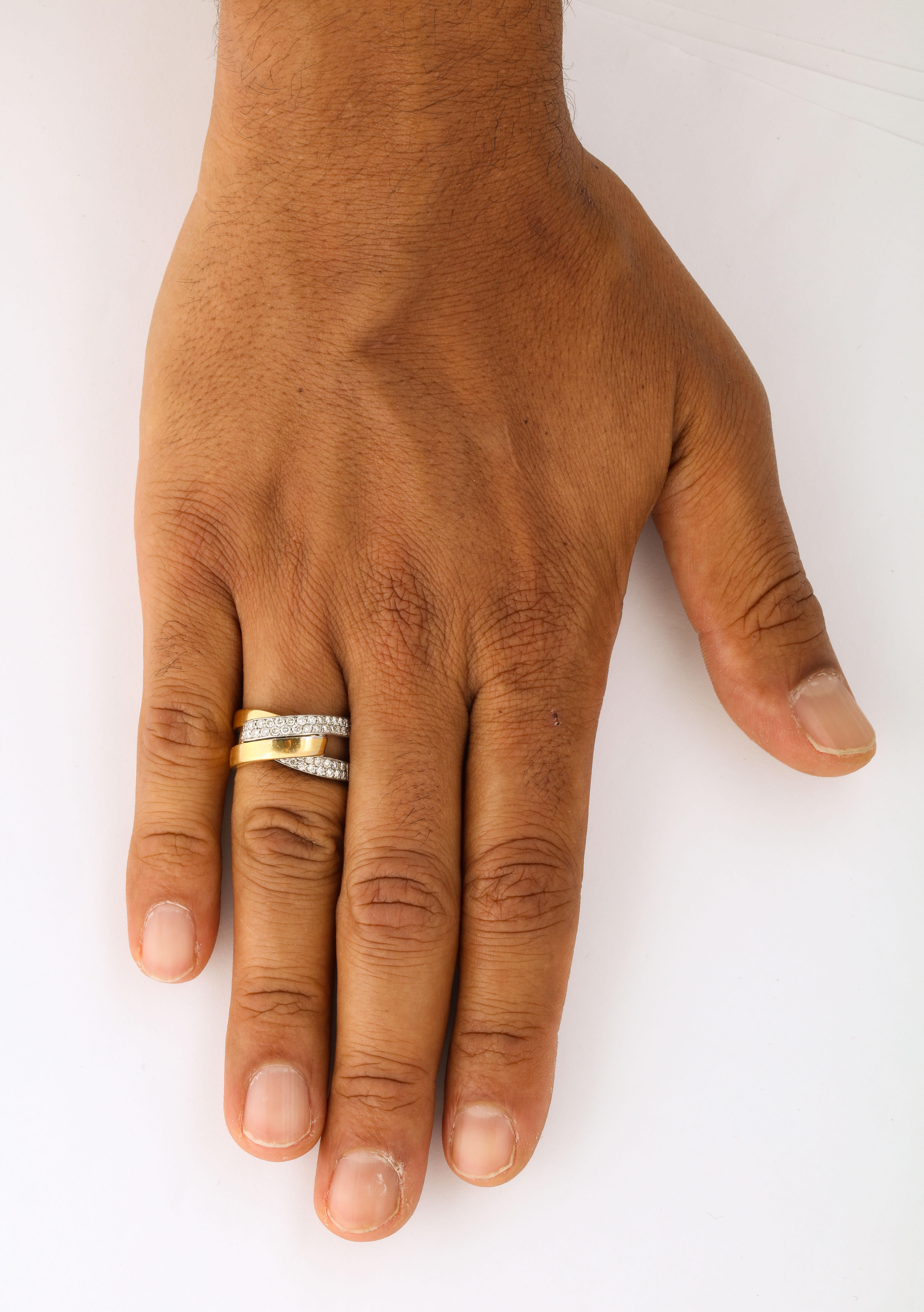 Weißer und gelber 18 K Gold Crossover Ring 6
