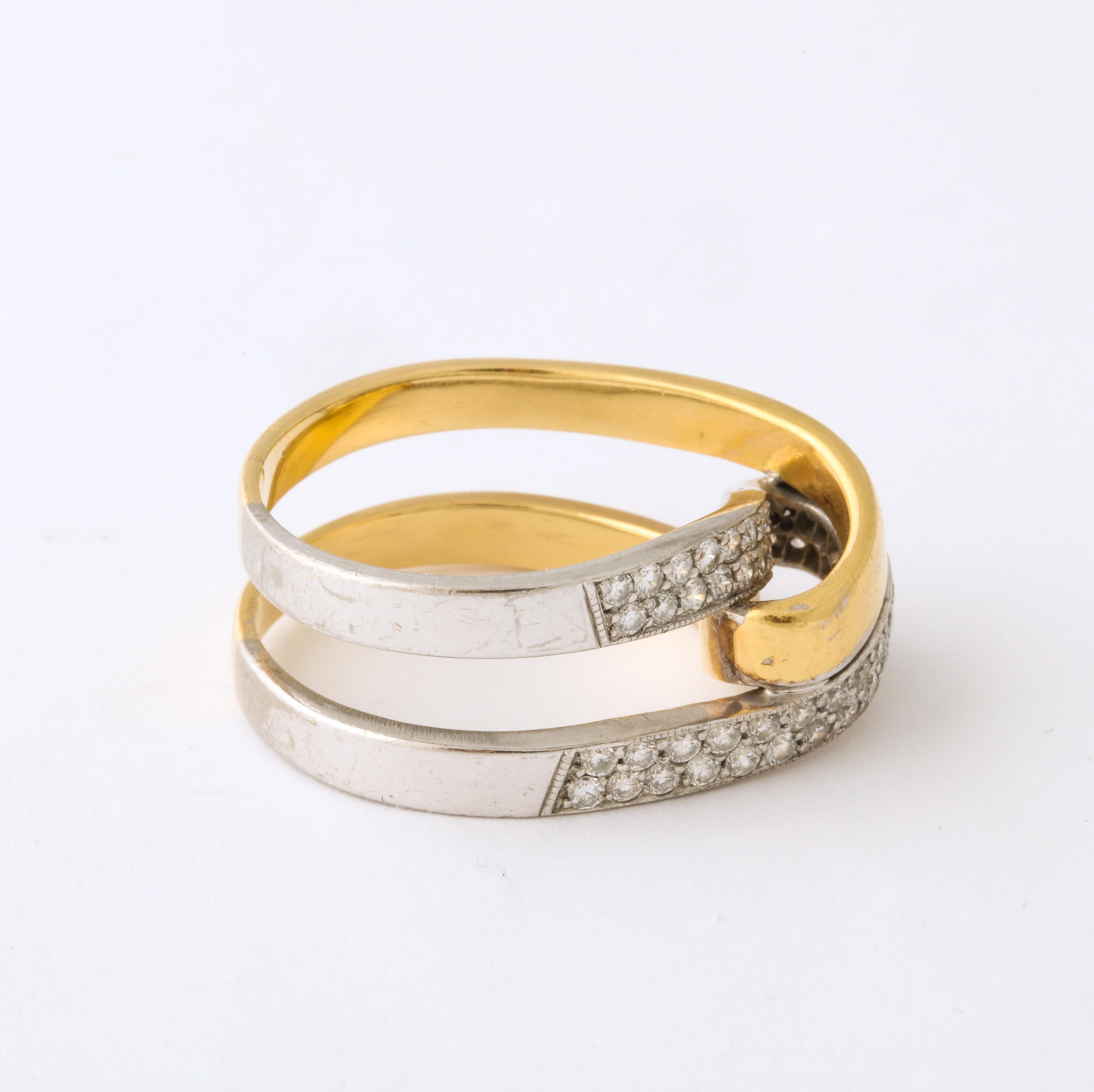Weißer und gelber 18 K Gold Crossover Ring (Modernistisch)