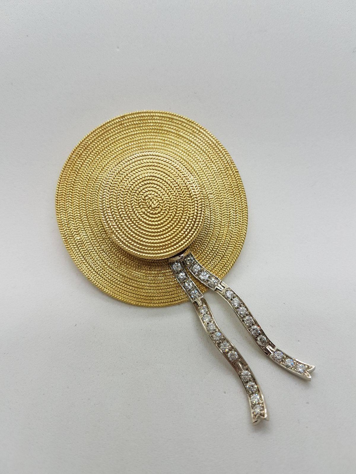 White and Yellow 18 Karat Gold Venetian Gondolier Hat Broach and Pendant For Sale 1