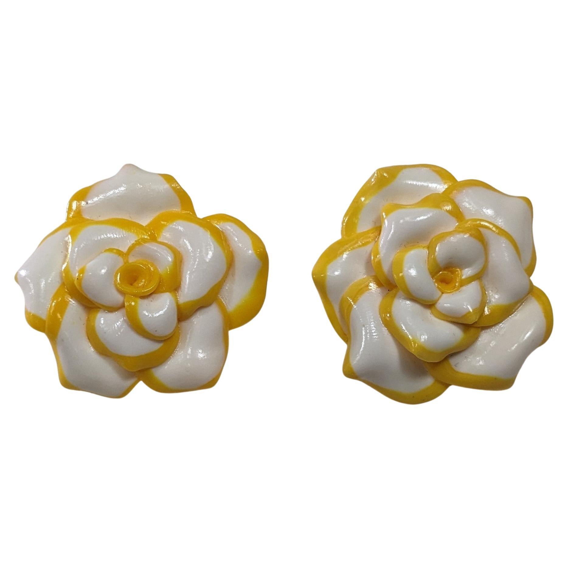  White and Yellow Camelia Polymer  Earrings with golplated silver closure For Sale