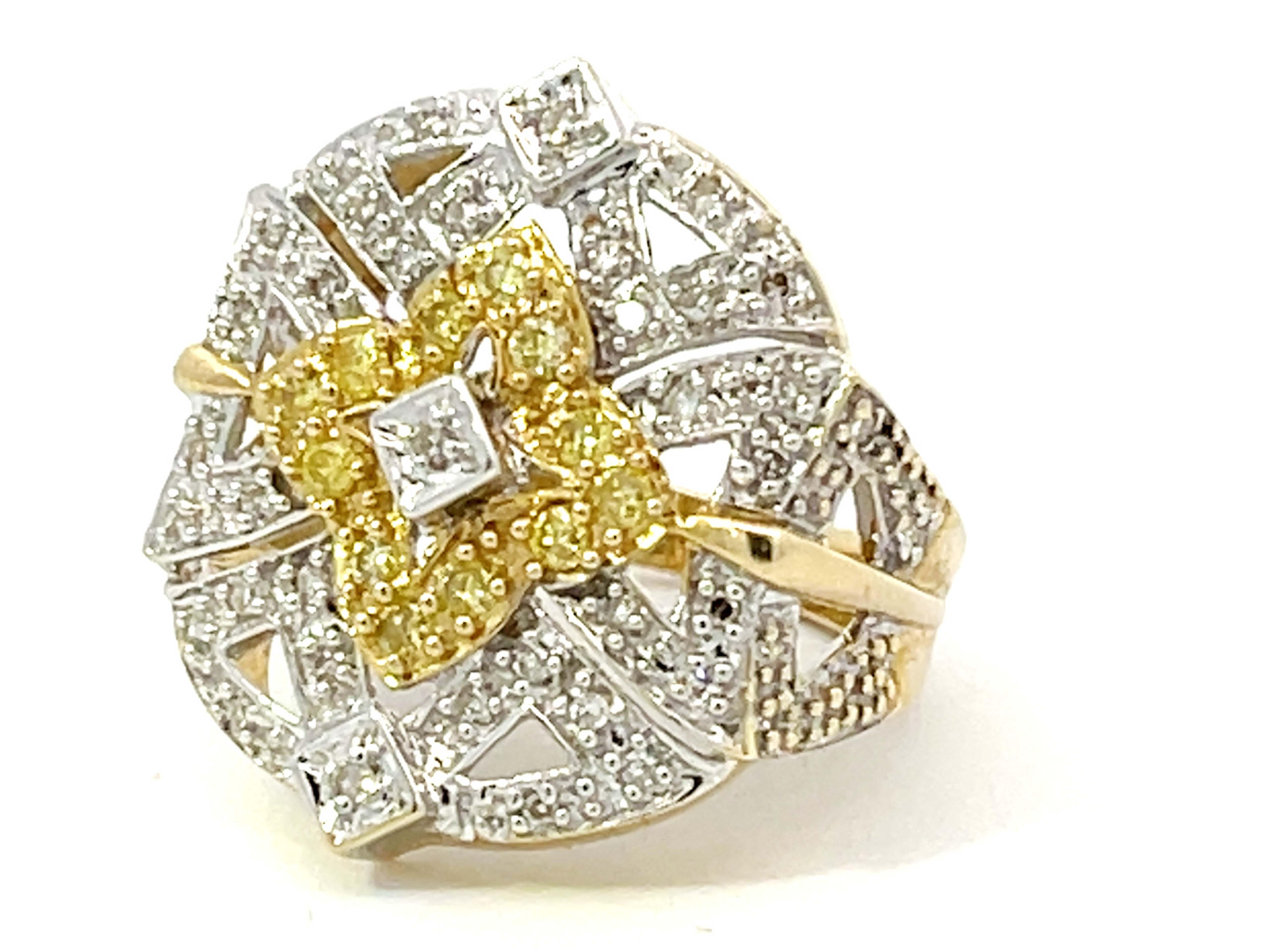 Round Cut White and Yellow Diamond Geometric Design Ring in 14k Yellow Gold For Sale