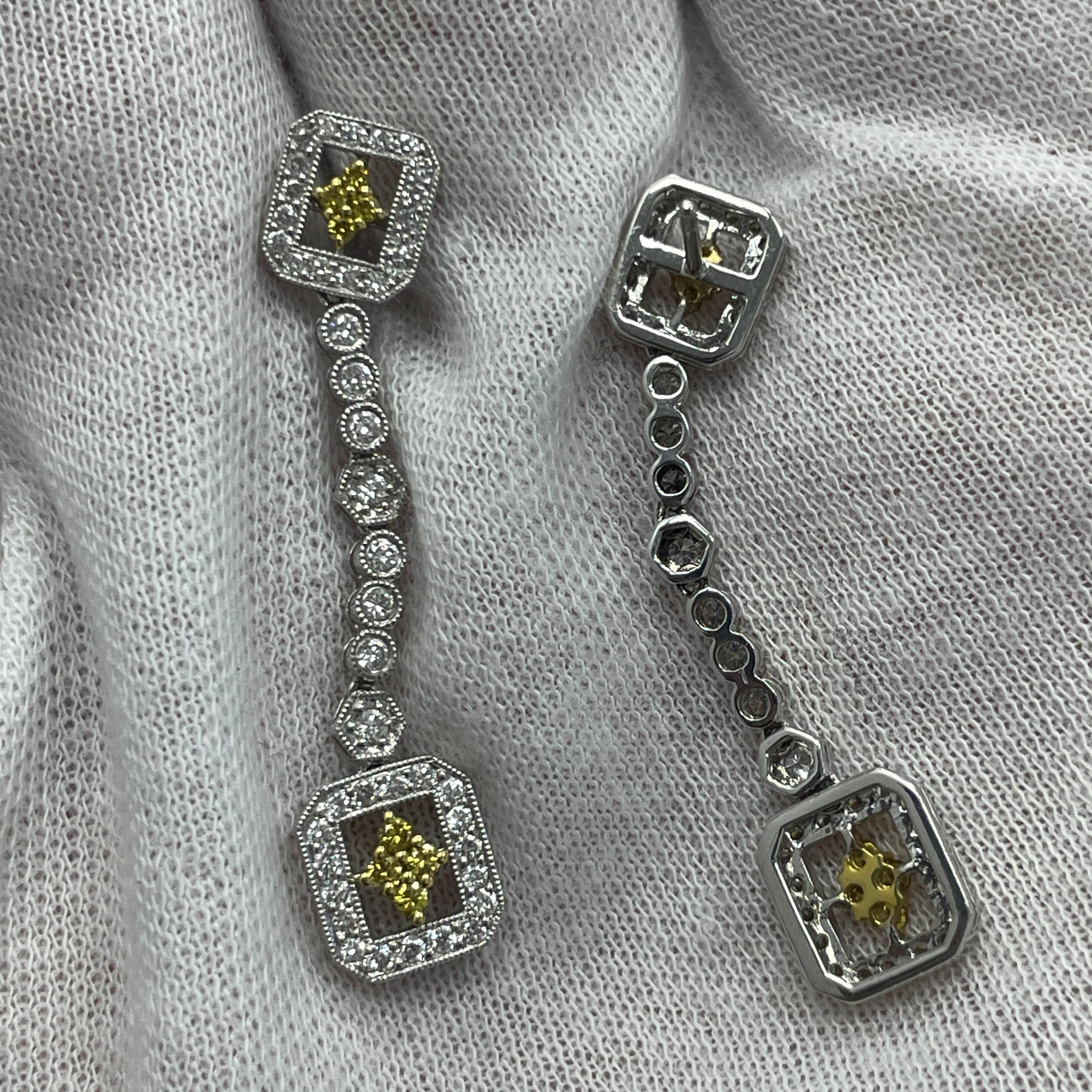 White and Yellow Diamond in White Gold and Yellow Gold Dangling Earrings In New Condition For Sale In New York, NY
