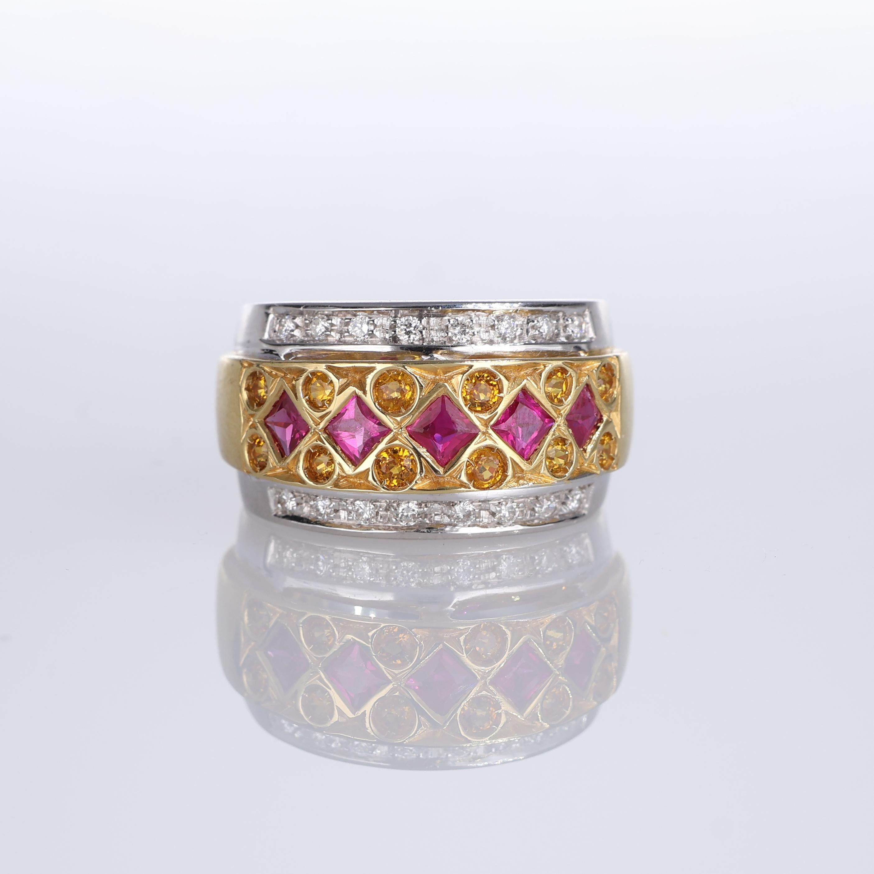 IMPORTANT NOTE:
✔ No additional costs will be added to this order.
✔ Shipping and customs duties are fully covered by us.
--------------------
This exquisite band ring merges the elegance of white and yellow gold in a sophisticated design. Featuring