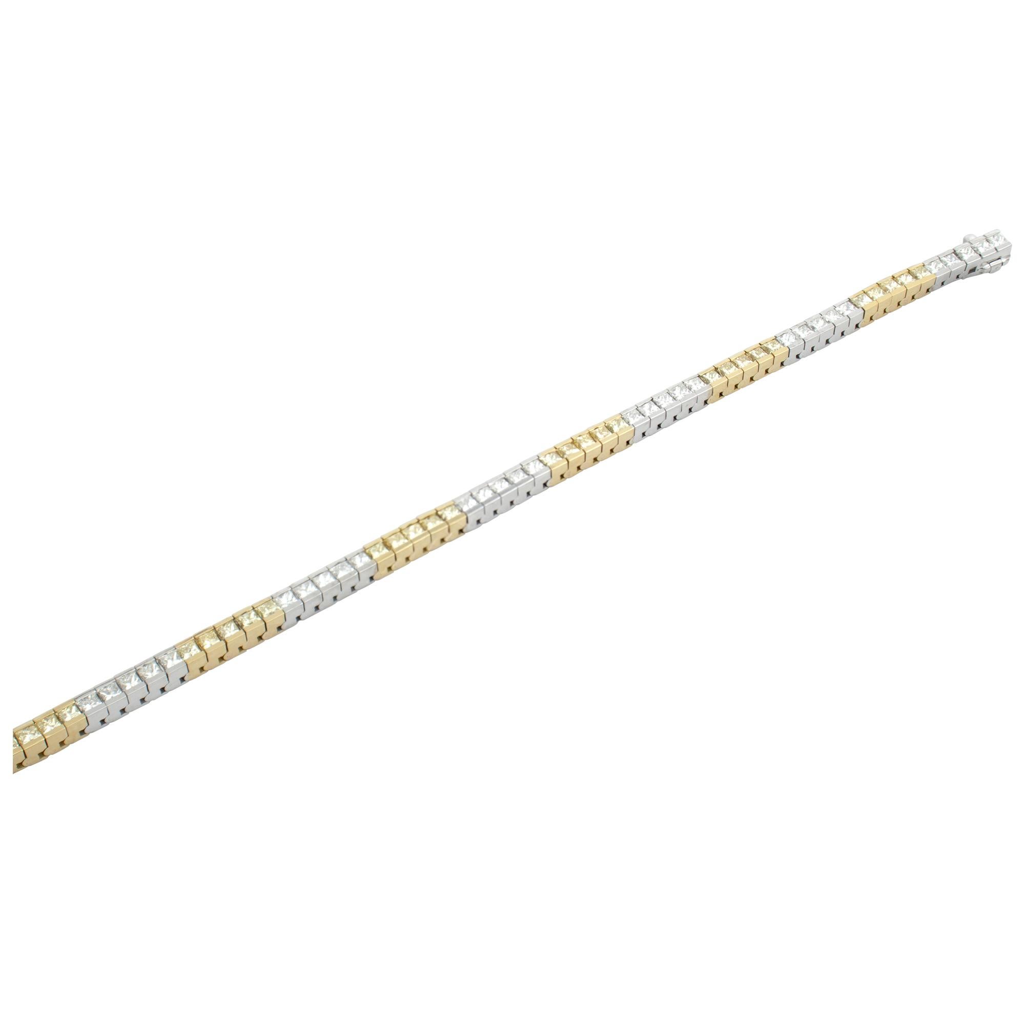 Women's White and yellow gold bracelet with white and yellow diamonds. For Sale