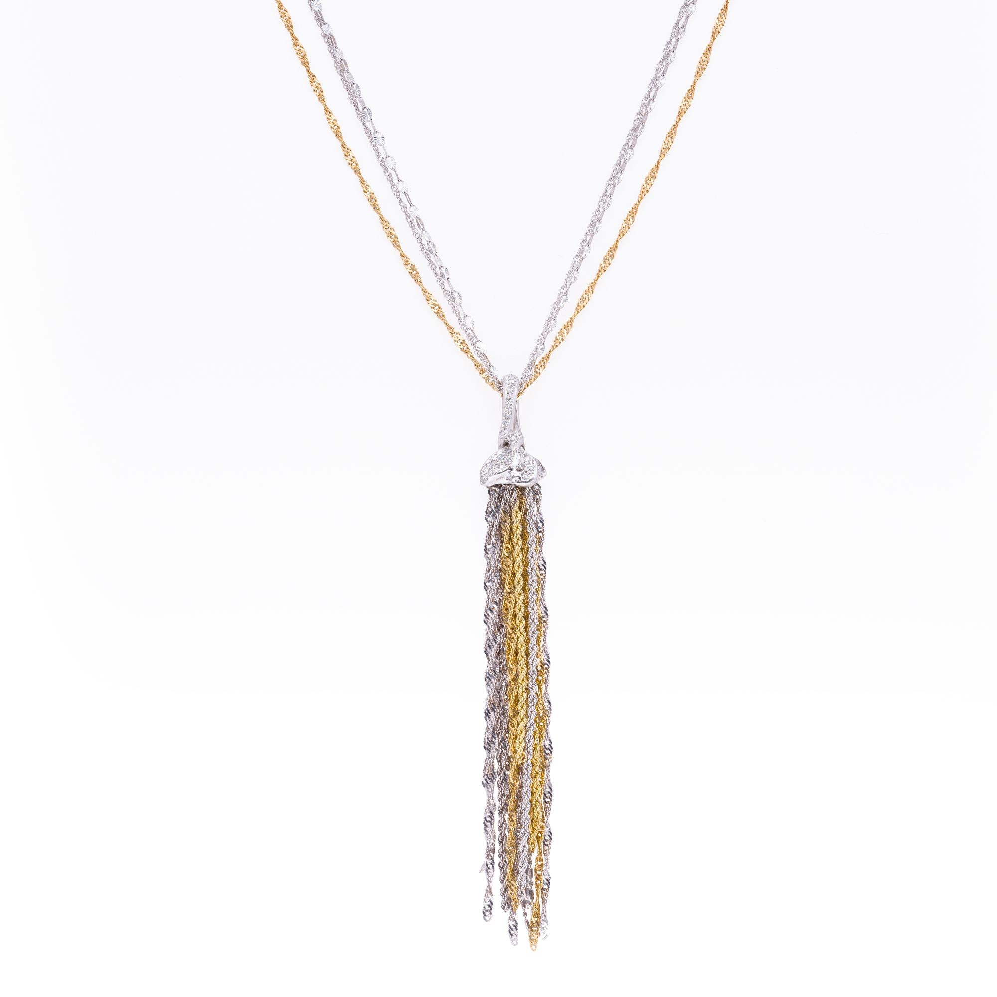 A Necklace from d'Avossa Collection A Thousand Chains
Made in white and yellow gold, the mix of different chains has a special brightness, 
while the fringe and the diamonds give to this necklace a sophisticated touch of movement and elegance  
A