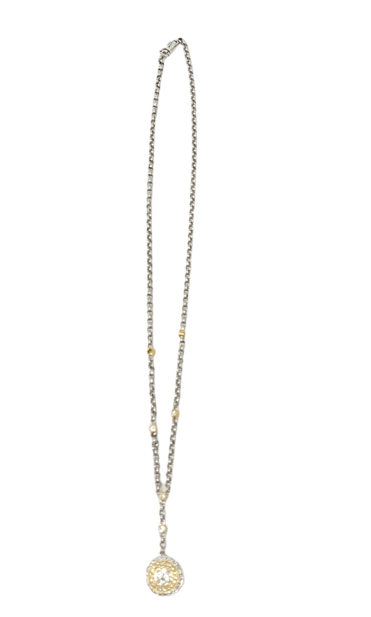 Collier goutte en or blanc et jaune avec cercle en forme de Y et diamants avec chaîne câble stationnaire Bon état - En vente à Scottsdale, AZ