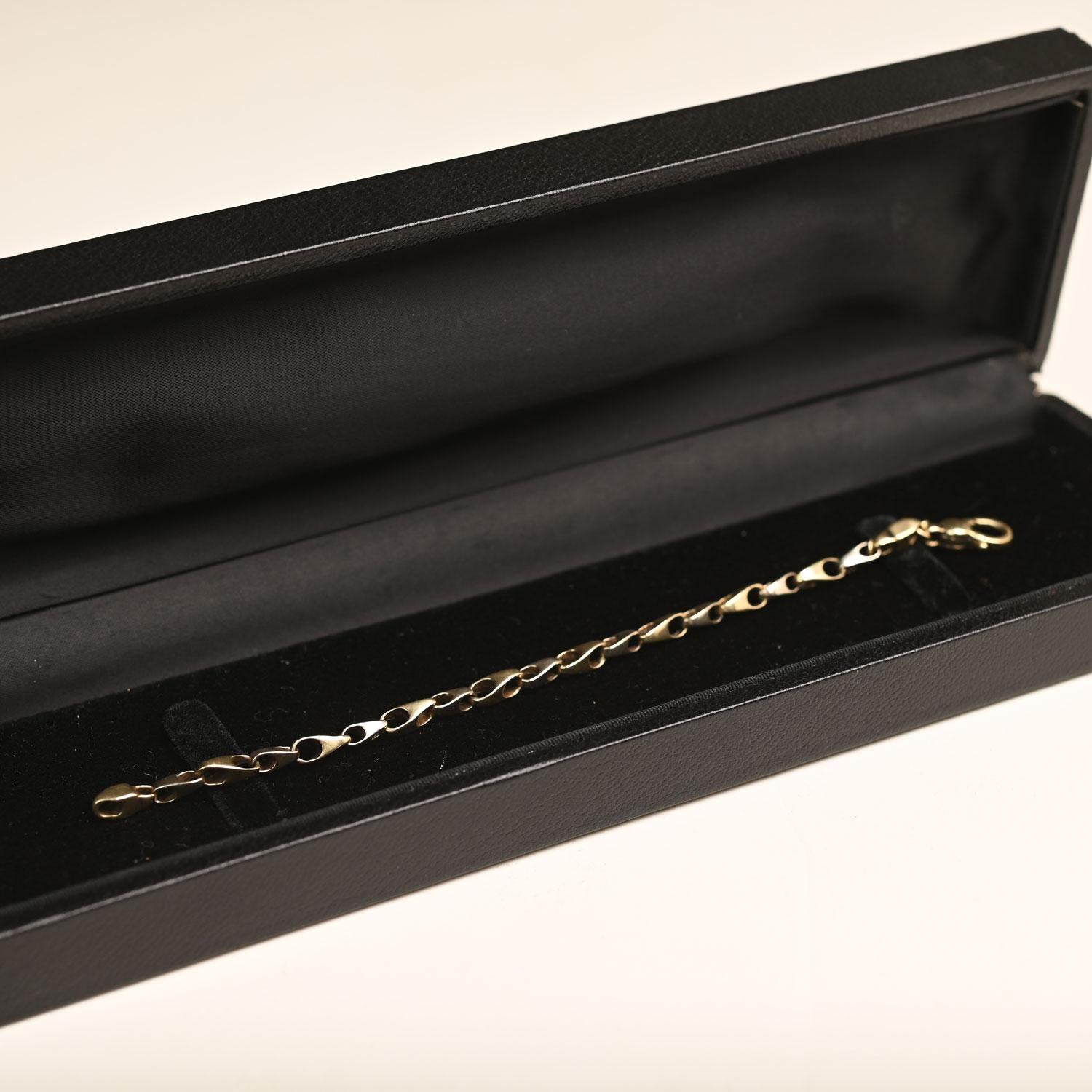 A Link-Armband aus Weiß- und Gelbgold, italienischer Schmuck (Art déco) im Angebot