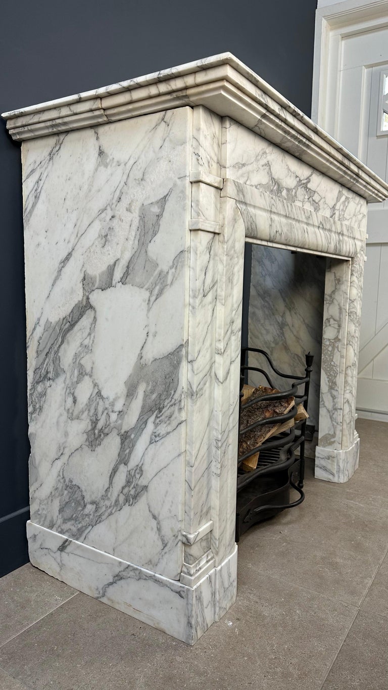 White Antique Art-Deco Marble Fireplace Surround For Sale 1