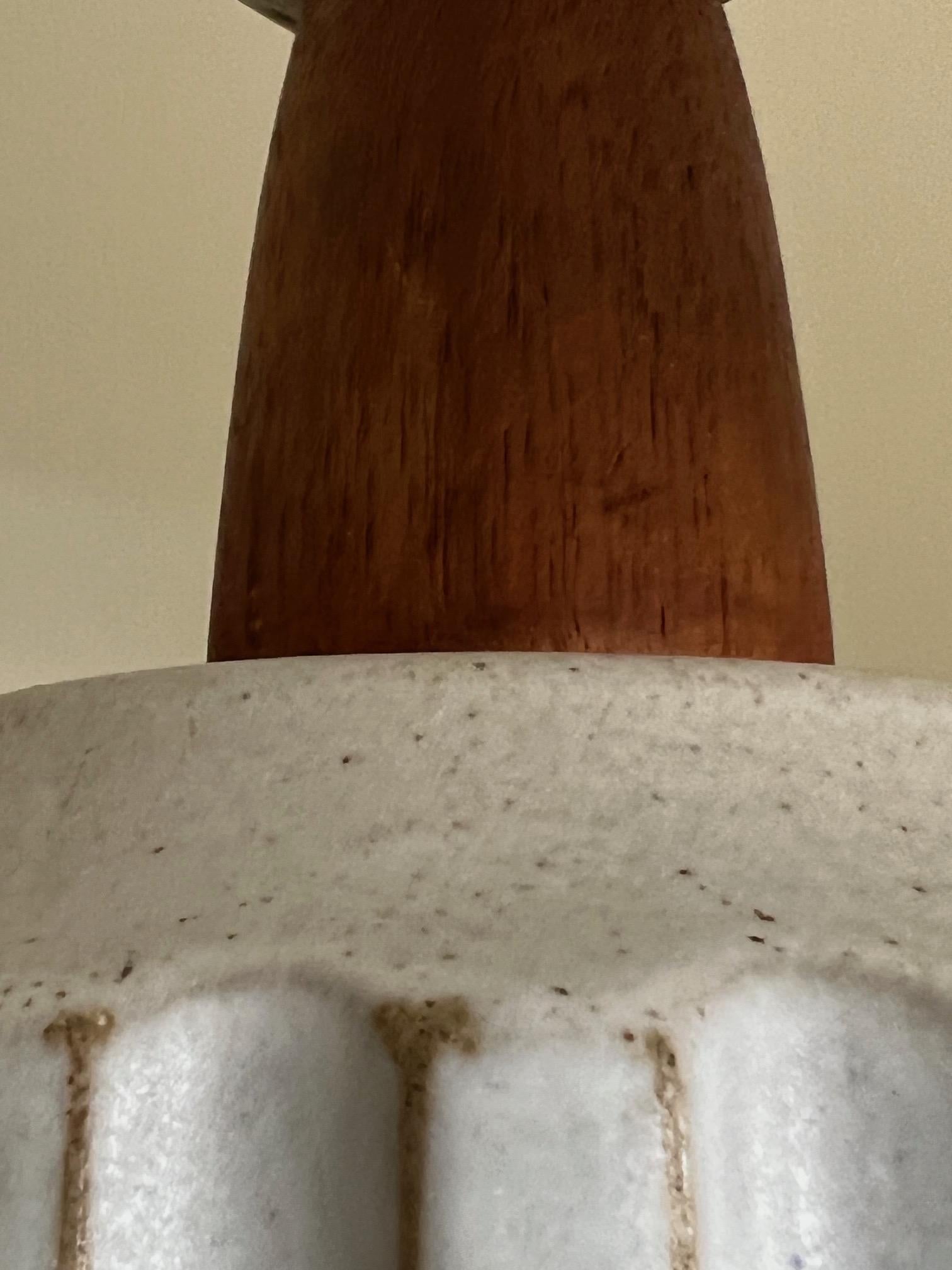 Céramique Lampe architecturale blanche de Gordon Martz Marshall Studios en vente
