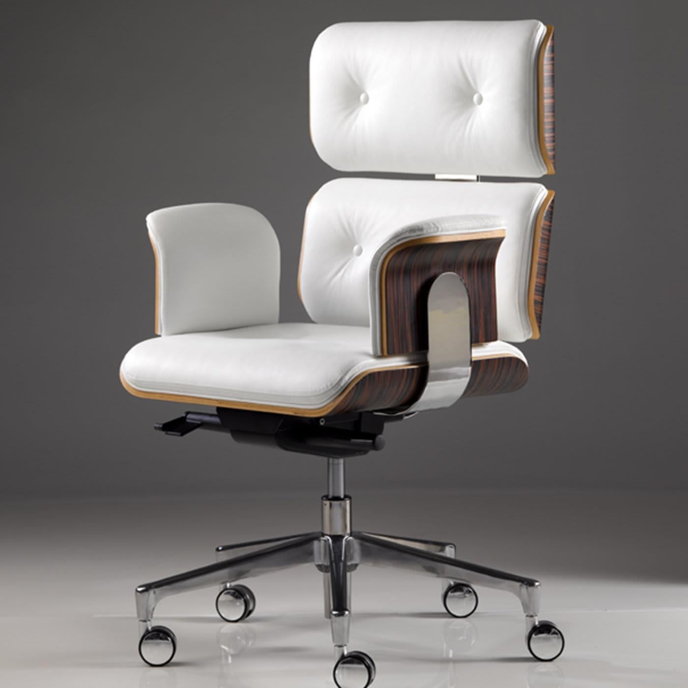Contemporary White Armadillo/2 Swivel Armchair by Rainer Bachschmid For Sale