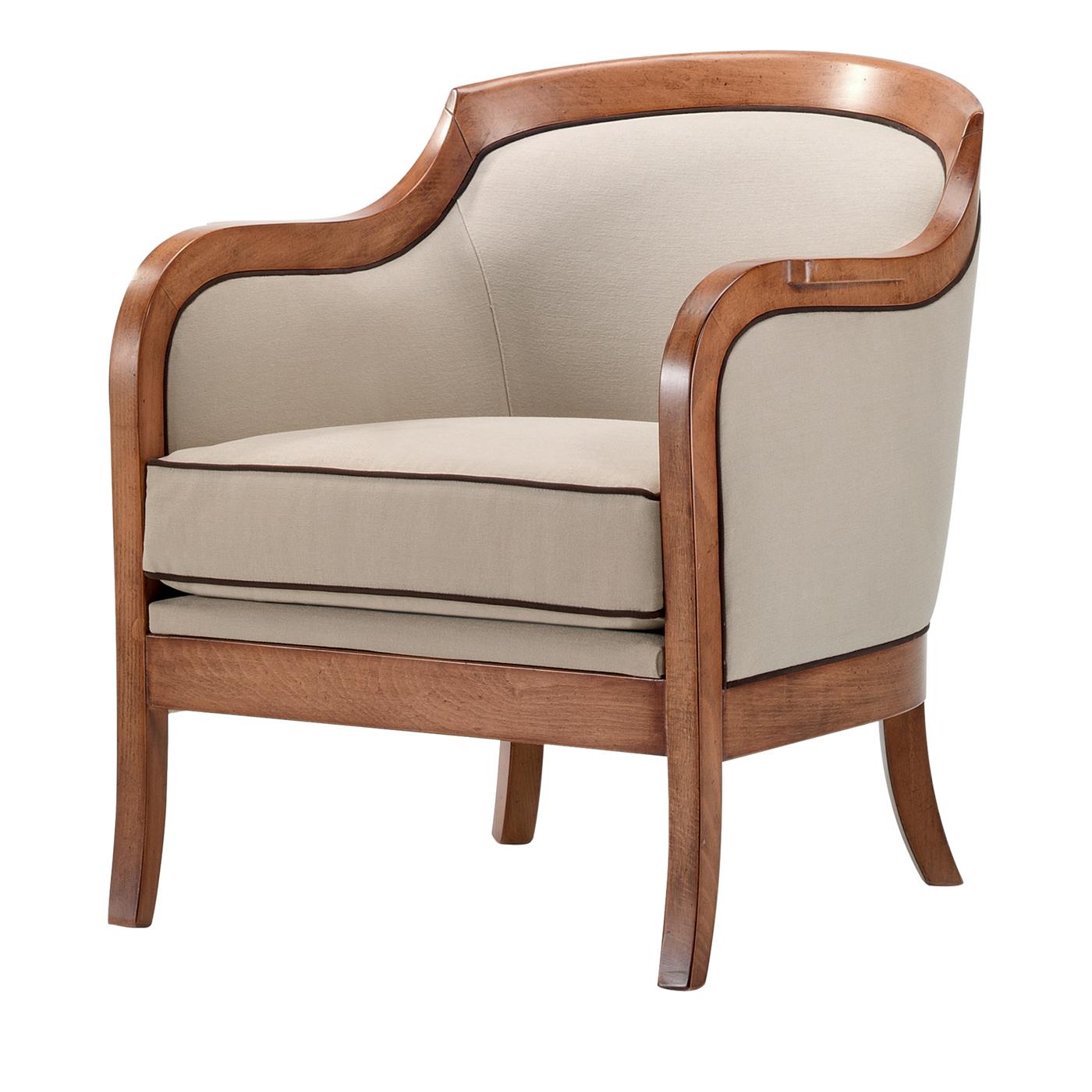 This charming armchair combines classic and contemporary design for a luxurious and timeless style. The piece shown here has a wooden structure and a upholstery in pastel colors, with a comfortable seat cushion. The armchair can be personalized