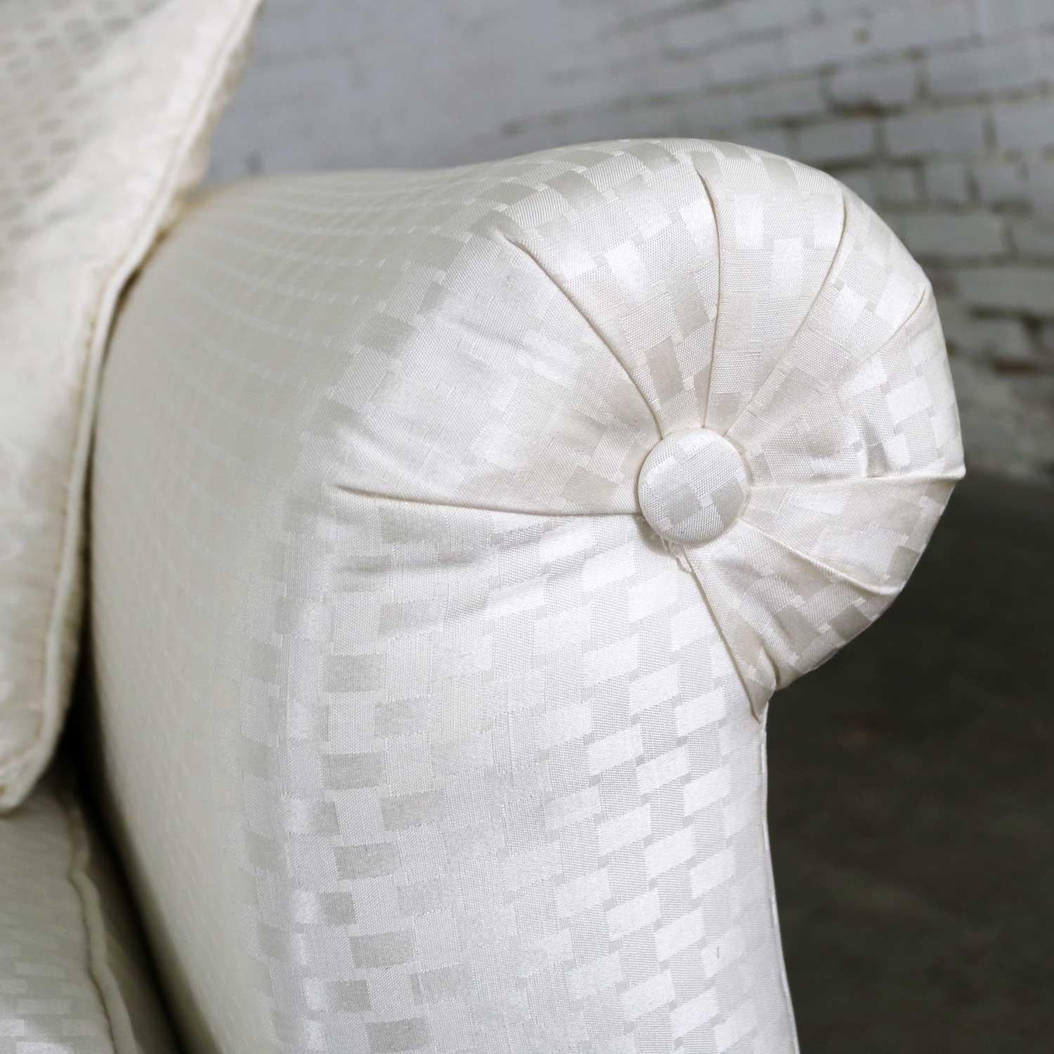 20th Century White Art Deco Hollywood Regency Chaise with Loose Pillows & Rolled Arm & Back