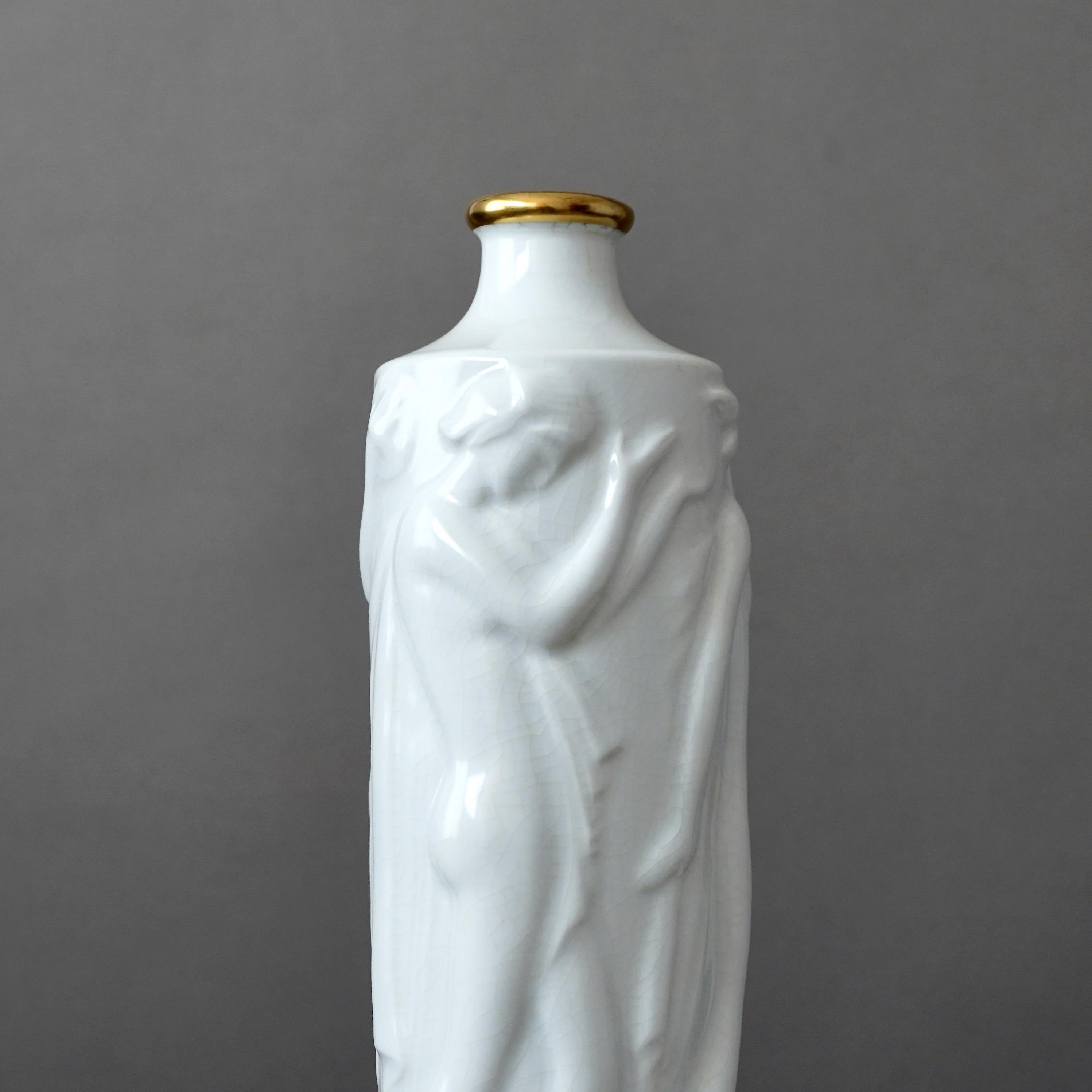 Art Déco Vaso bianco Art Deco di Tyra Lundgren per ALP, Svezia, 1929. Swedish Grace. in vendita