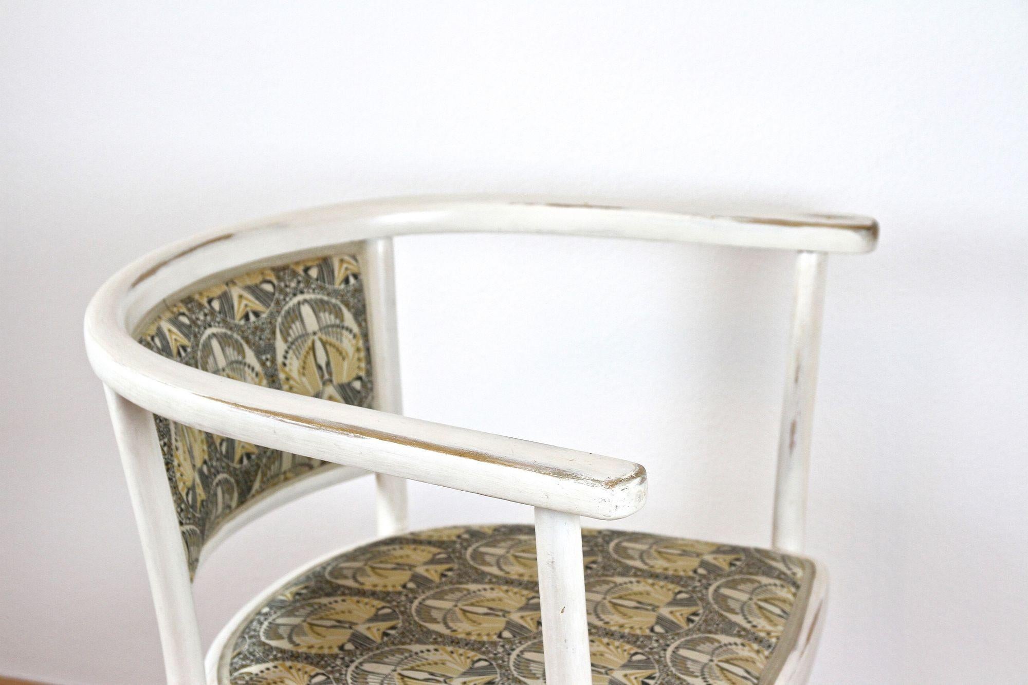 White Art Nouveau Armchair by Marcel Kammerer, Early 20th Century, AT ca. 1908 For Sale 5