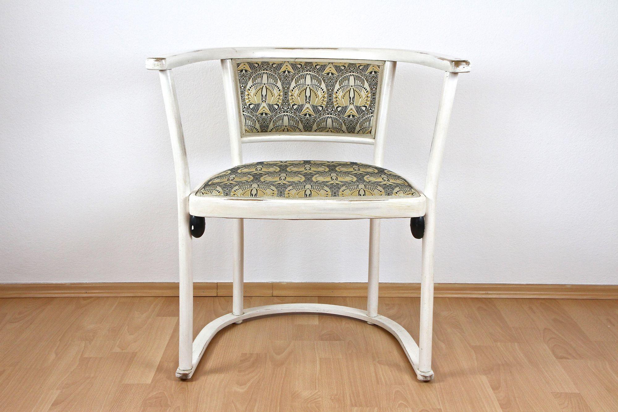 Austrian White Art Nouveau Armchair by Marcel Kammerer, Early 20th Century, AT ca. 1908 For Sale