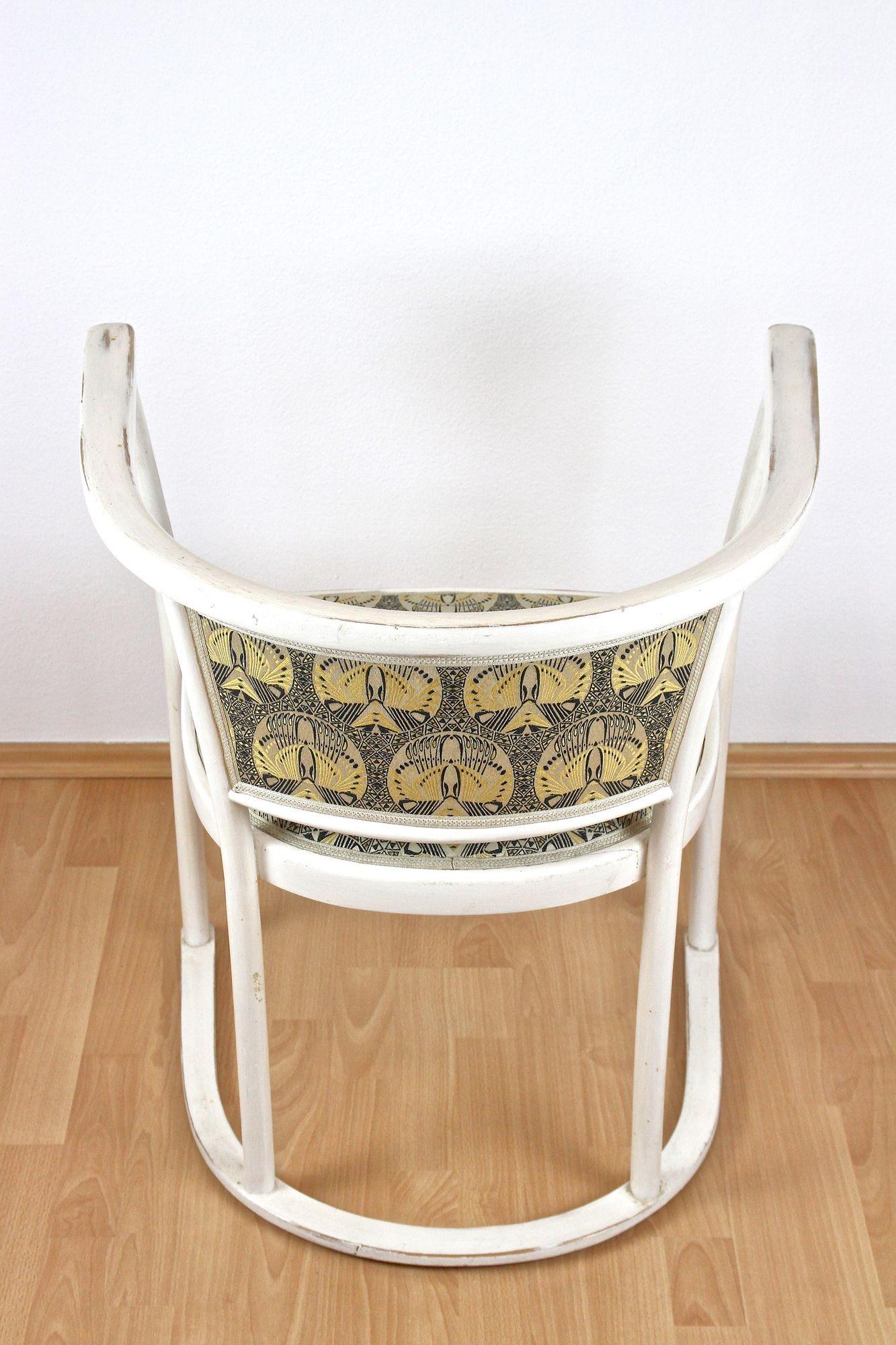White Art Nouveau Armchair by Marcel Kammerer, Early 20th Century, AT ca. 1908 For Sale 2