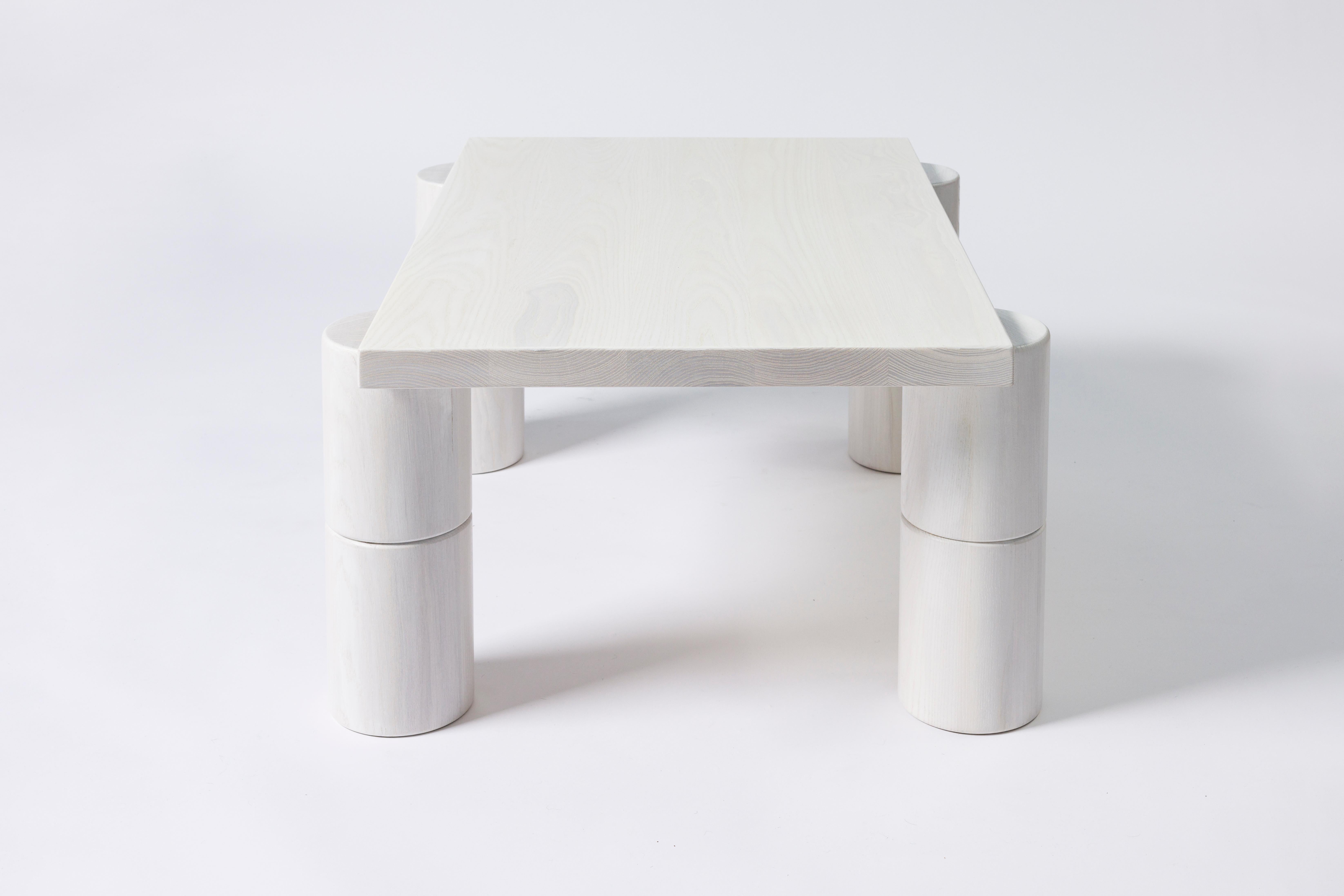 Tavolino da caffè in legno massiccio di frassino bianco di BNF Studio In condizioni Nuovo in vendita a Geneve, CH
