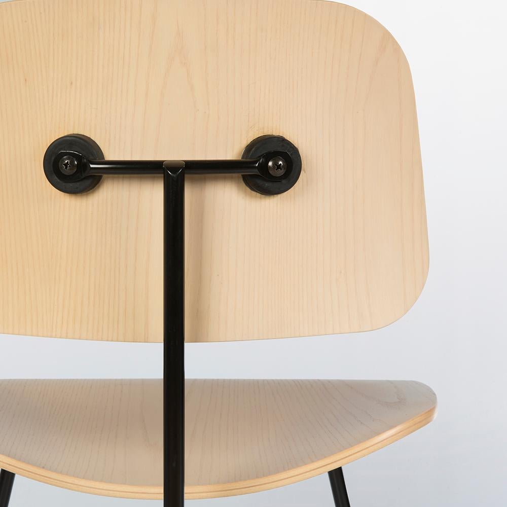 Contemporary White Ash Herman Miller Eames Molded Plywood DCM Dining Chair Black Metal Base