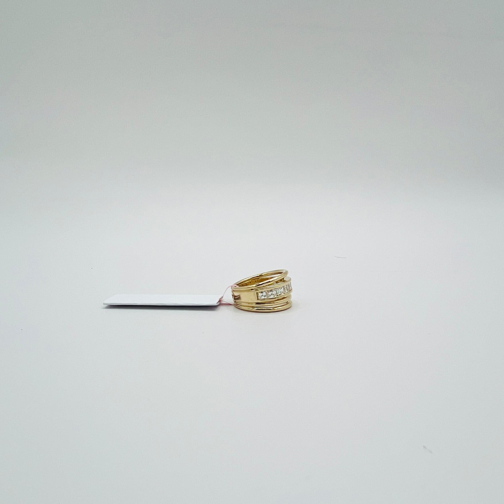 da uomo o donna Anello a fascia larga con diamante Asscher bianco in oro giallo 14K in vendita