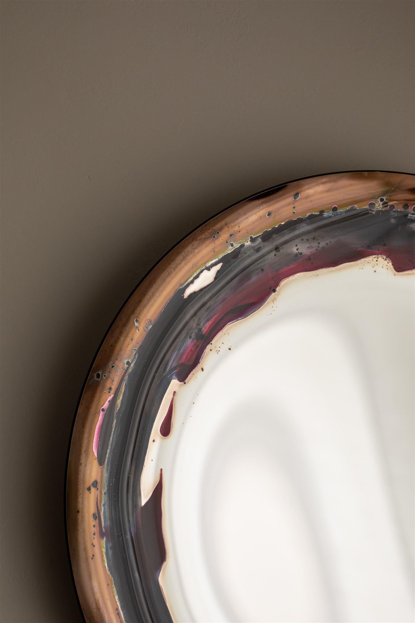 Postmoderno Specchio da parete Whiting Aura di OOM Contemporary Glass in vendita