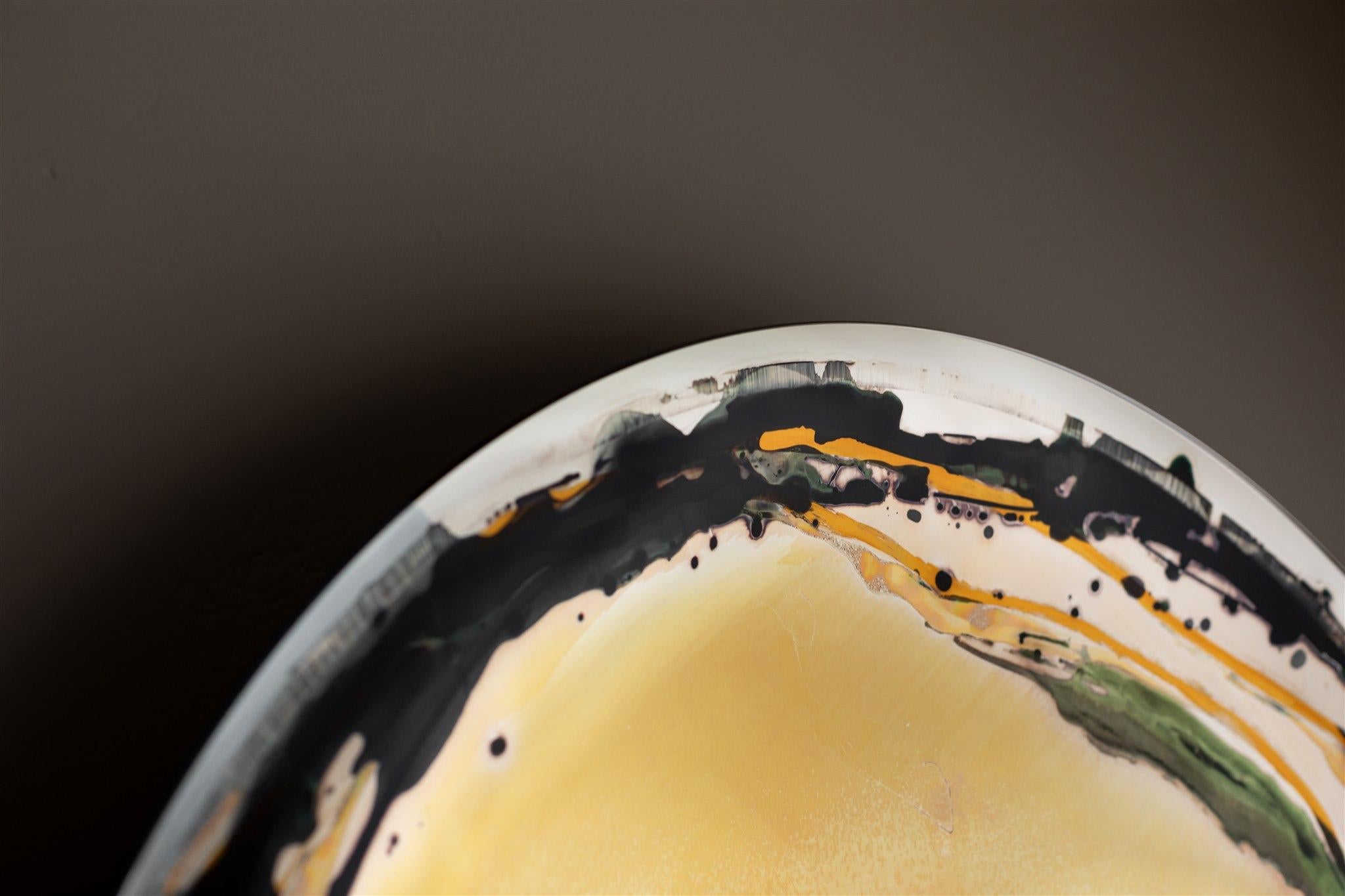 Italiano Specchio da parete Whiting Aura di OOM Contemporary Glass in vendita