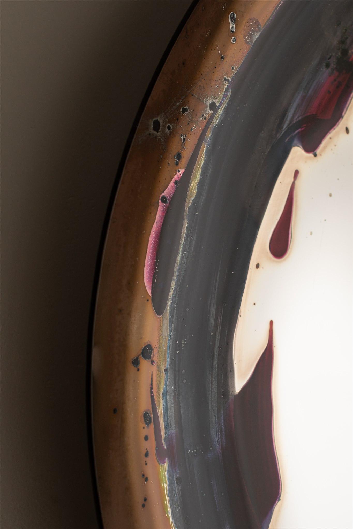 Rame Specchio da parete Whiting Aura di OOM Contemporary Glass in vendita