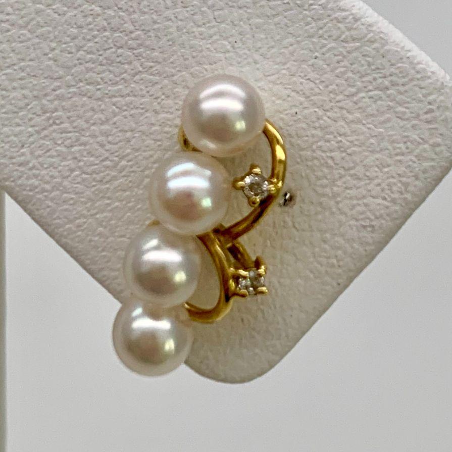 
4 – 4mm White Baby Akoya Pearls supported on 18K Gold Diamond Posts. An Elegant and Comfortable Design for Everyday Wear.

All Pearl FALCO Jewelry is designed and handcrafted in Ise Shima Japan, the birthplace of cultured pearls, by our expert