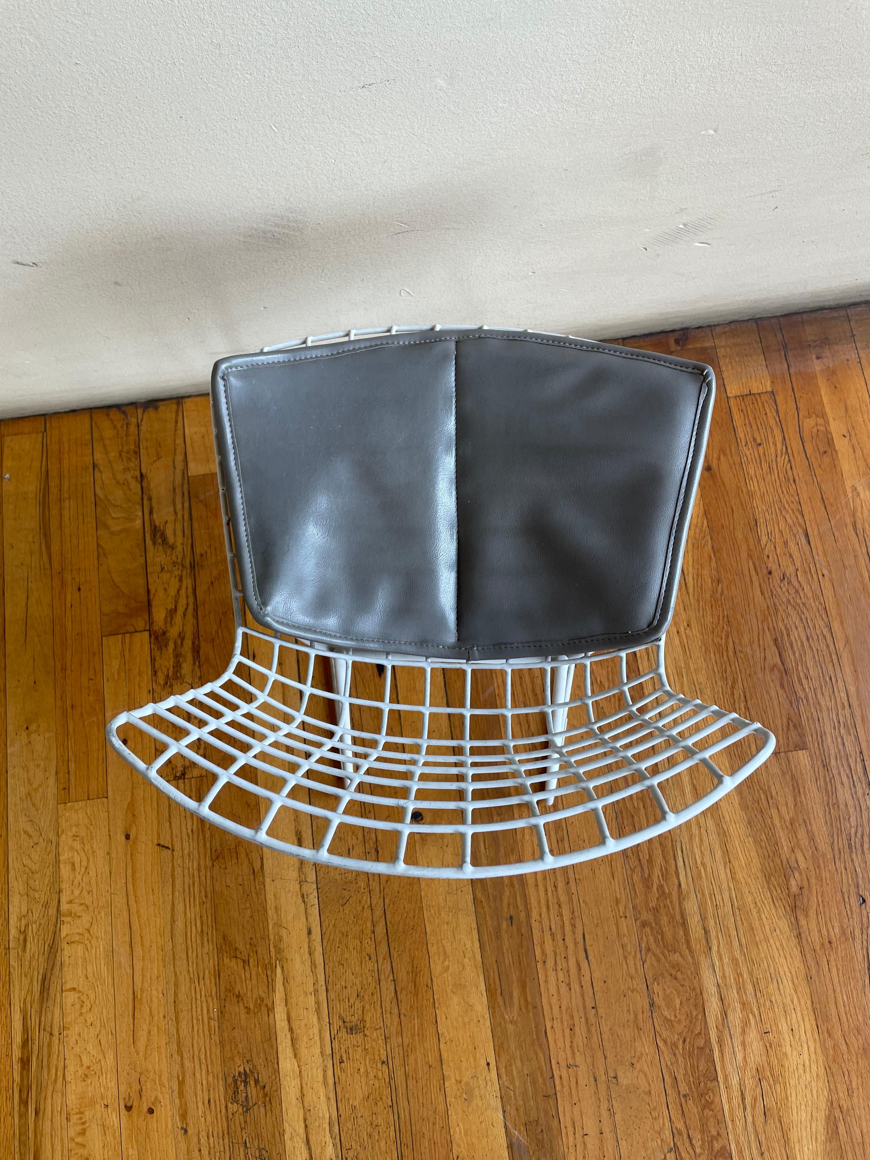 Mid-Century Modern White Baby Bertoia Chair with Pad